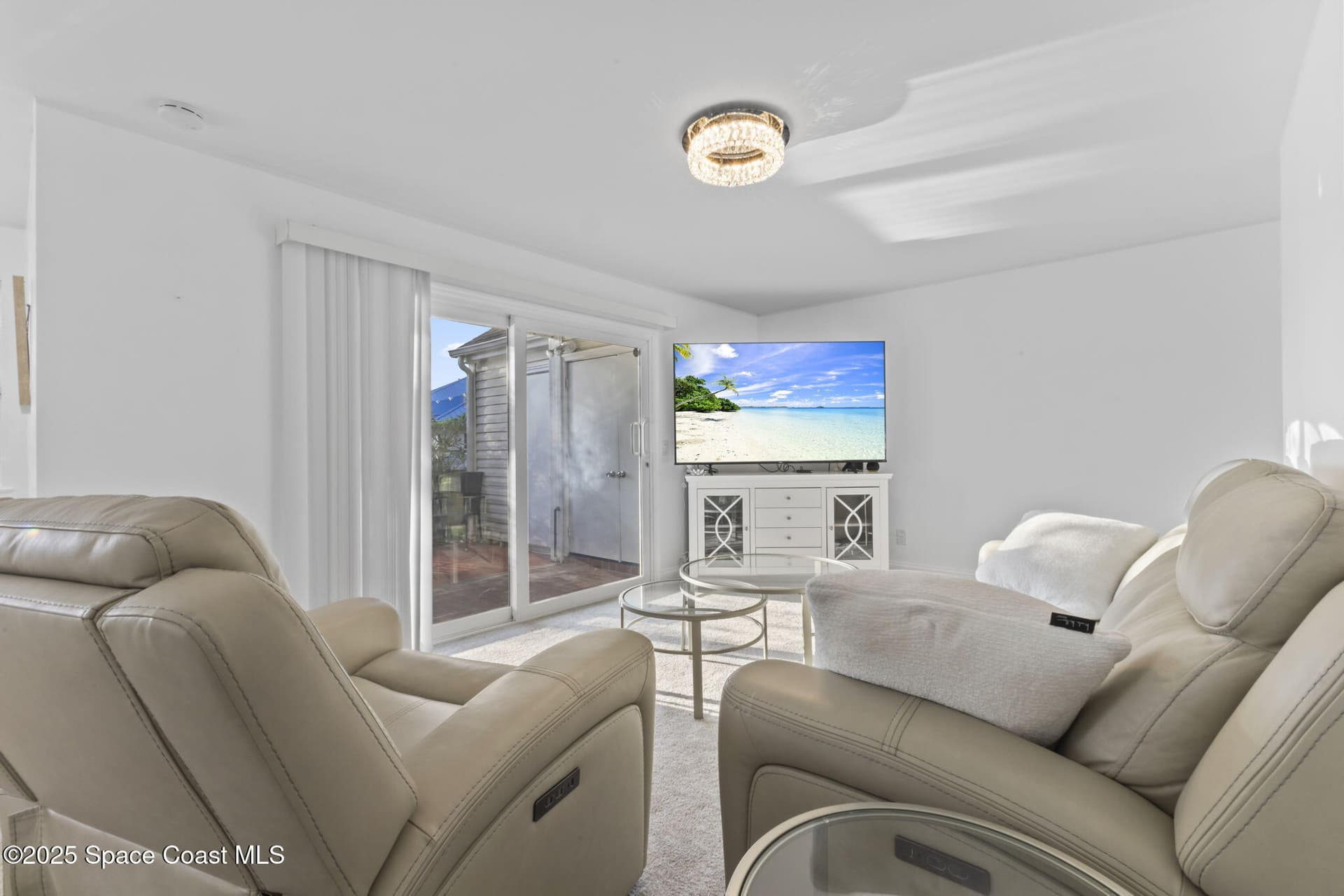 1907 Aynsley Way 321 photo 6