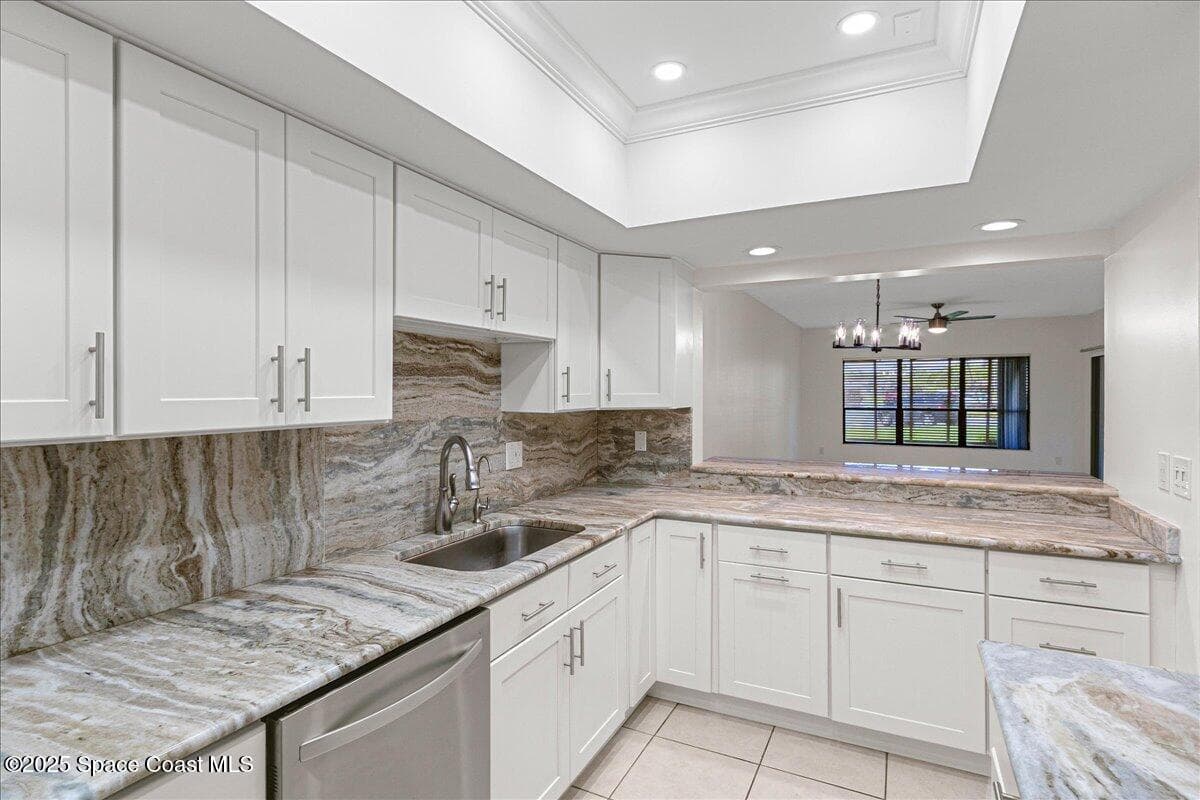 6165 S Mirror Lake Drive 103 photo 14
