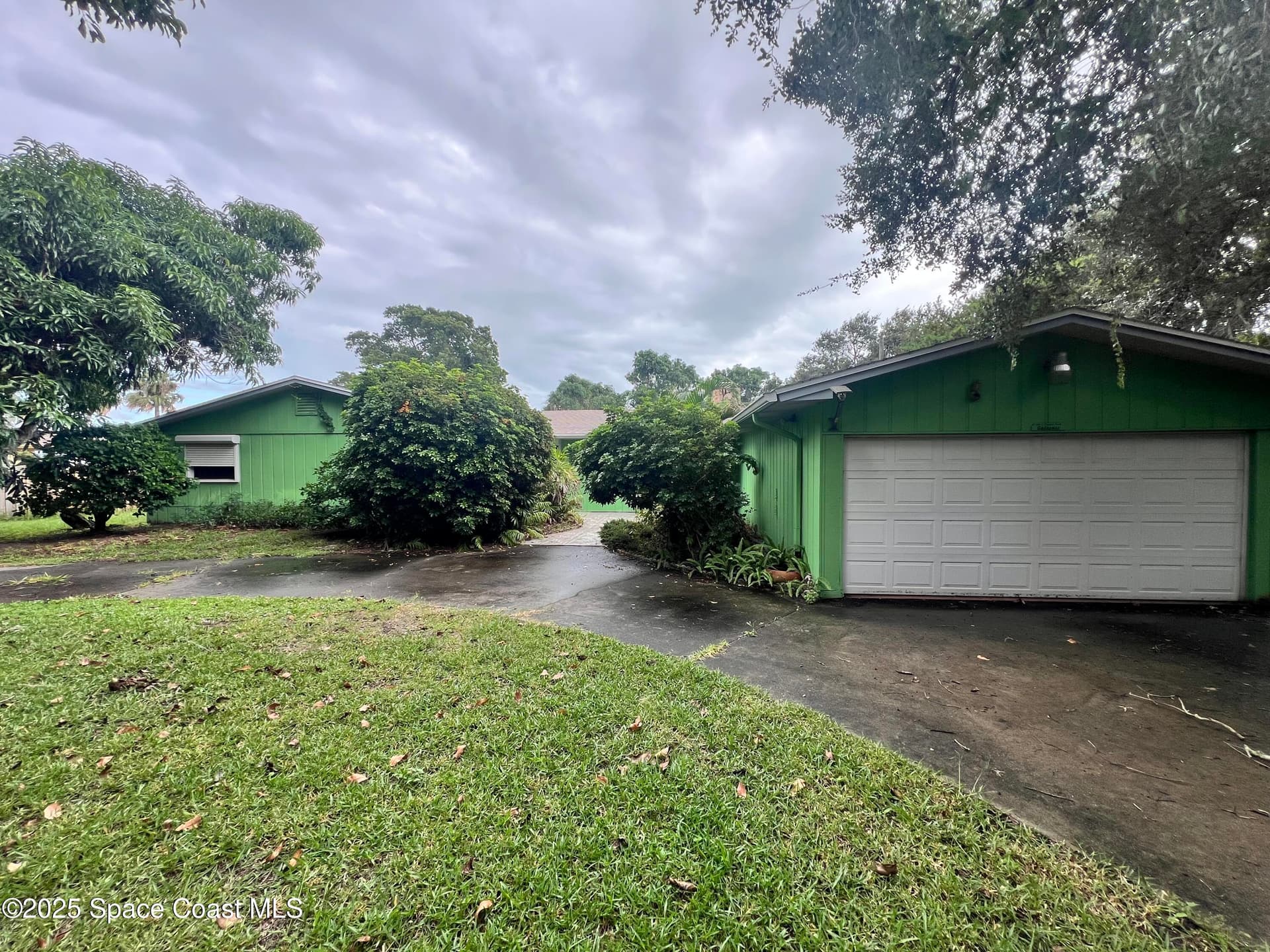 8810 S Tropical Trail photo 3