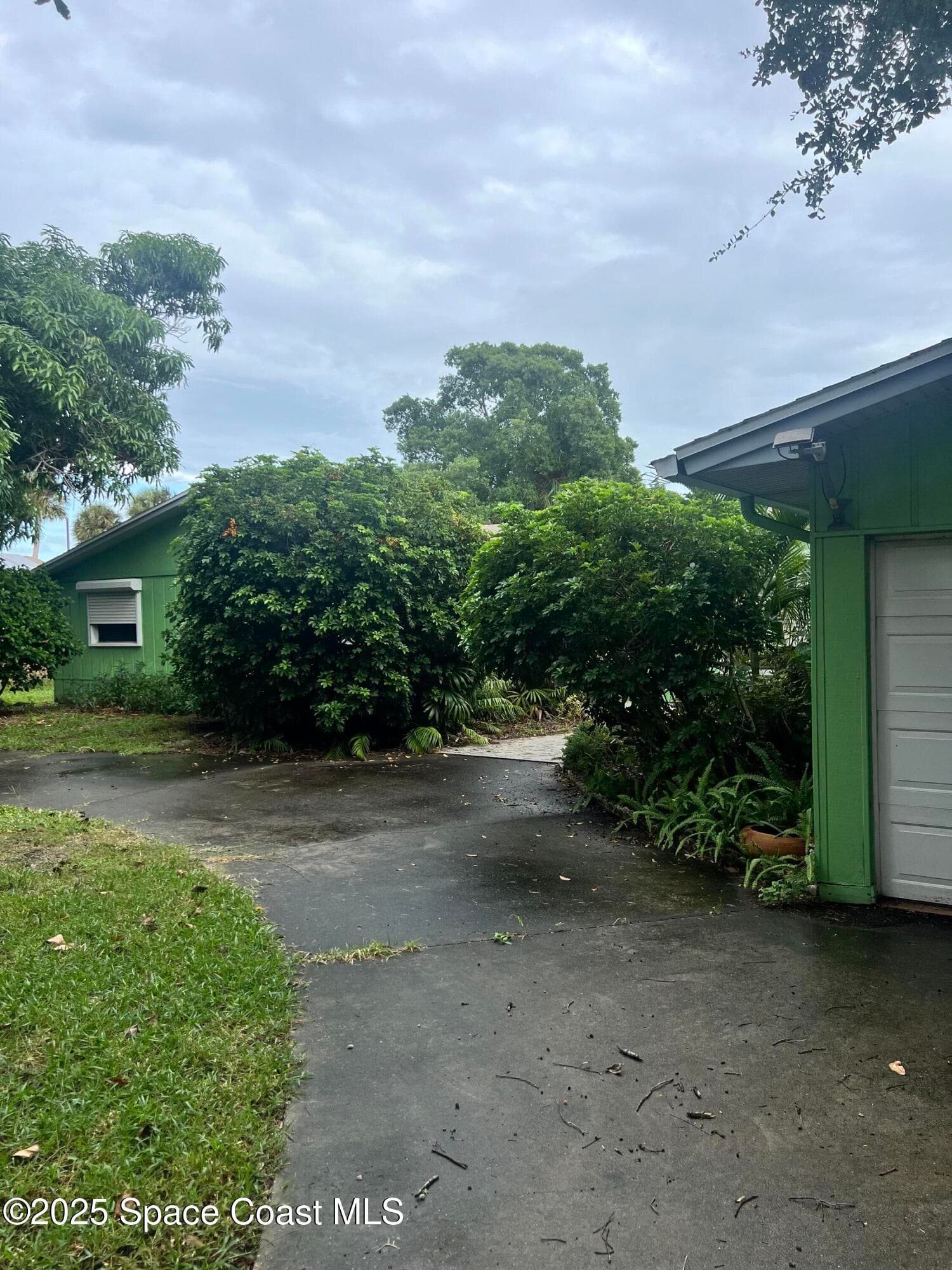 8810 S Tropical Trail photo 4
