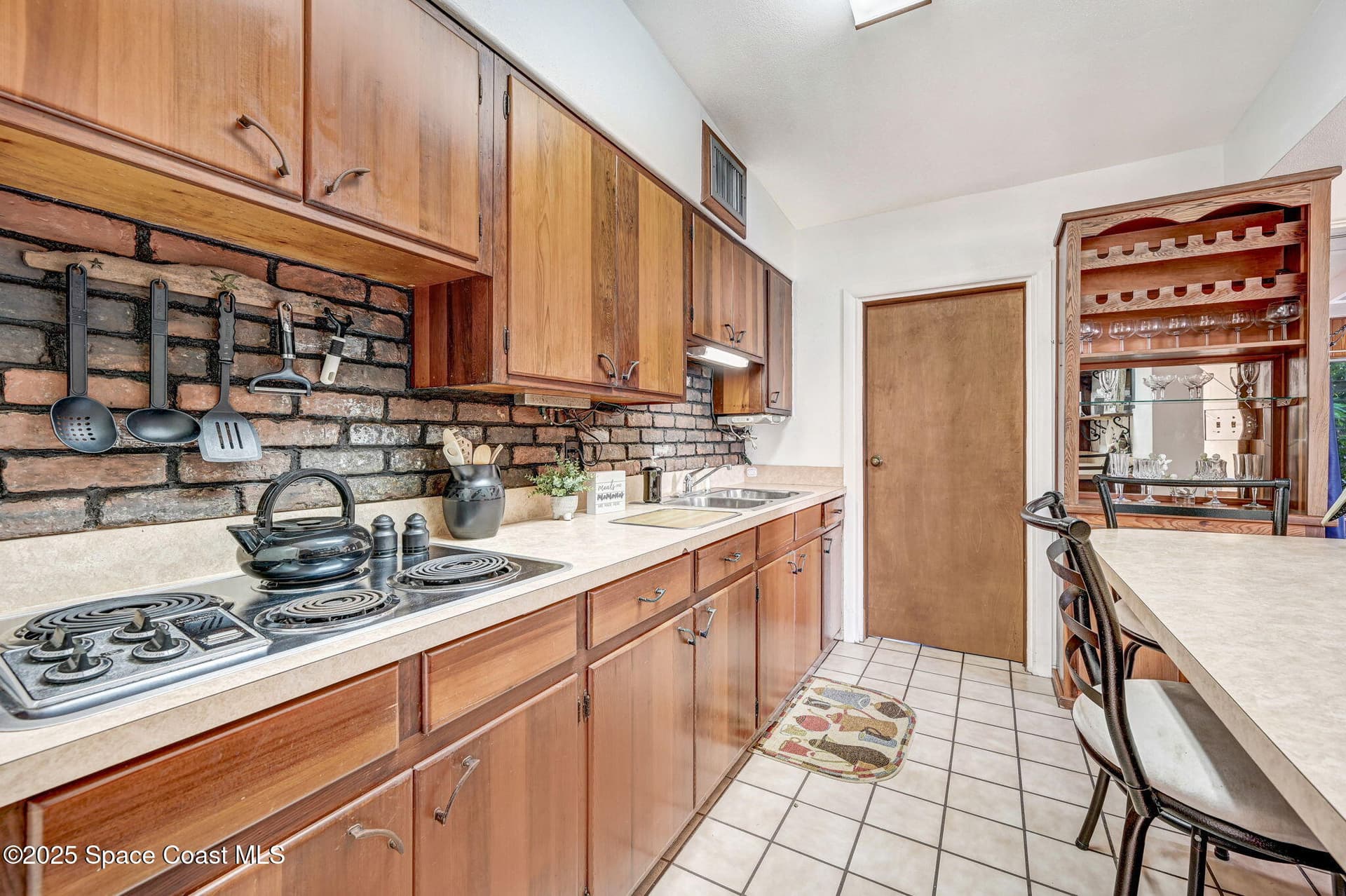 2885 S Tropical Trail photo 8