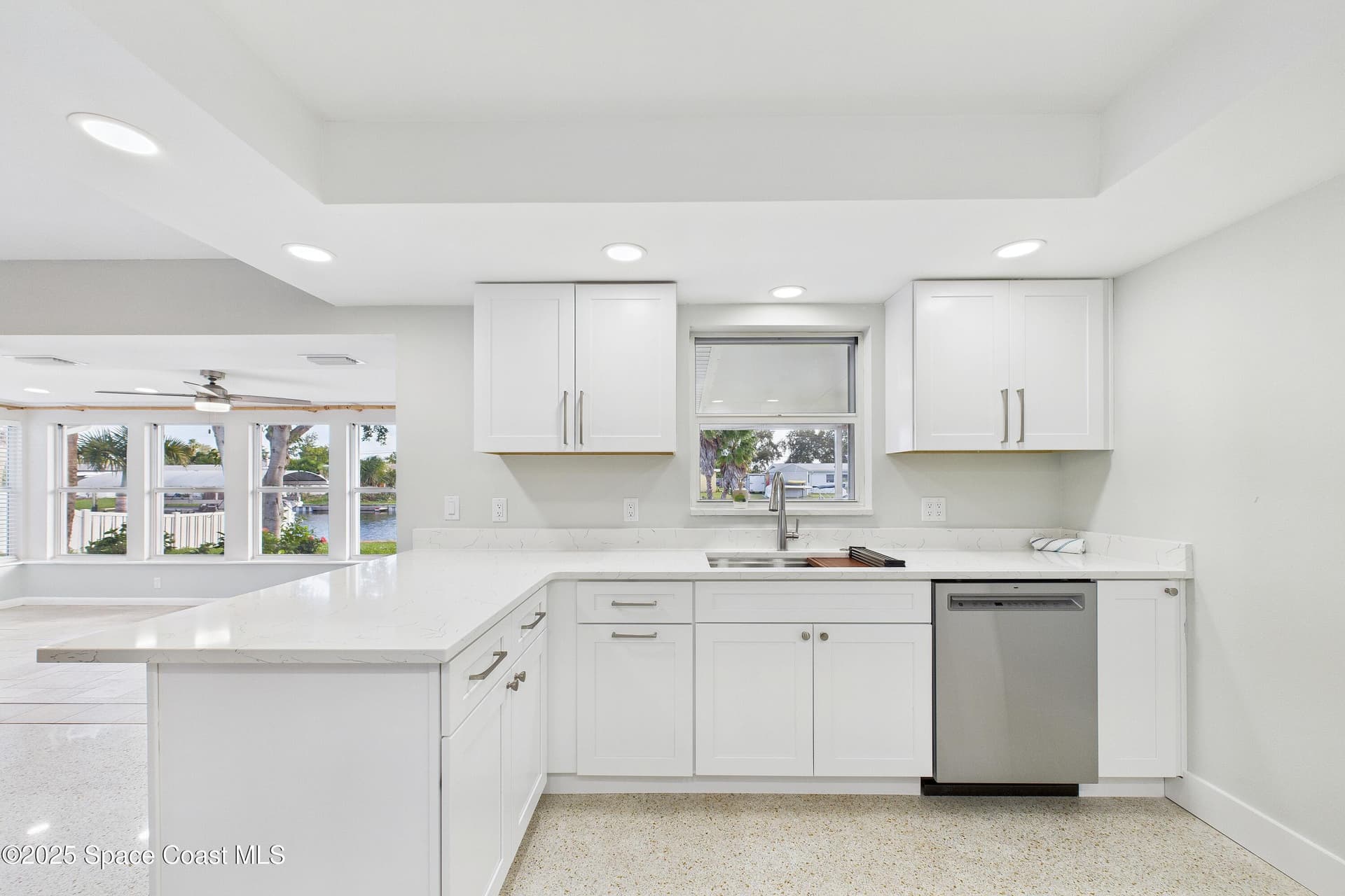 1455 Hannah Drive photo 3