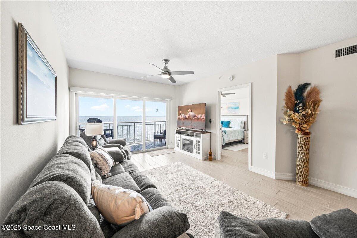 1805 Riverside Drive 206 photo 14