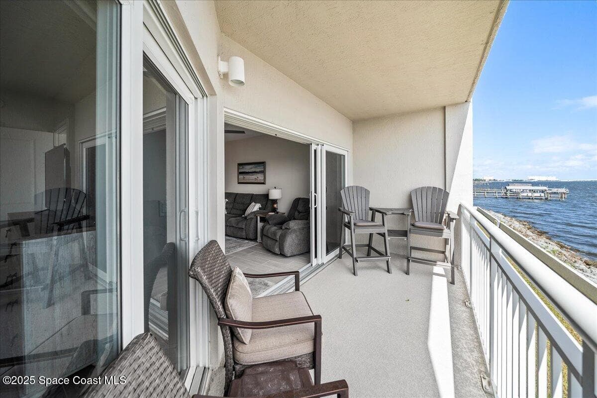 1805 Riverside Drive 206 photo 25
