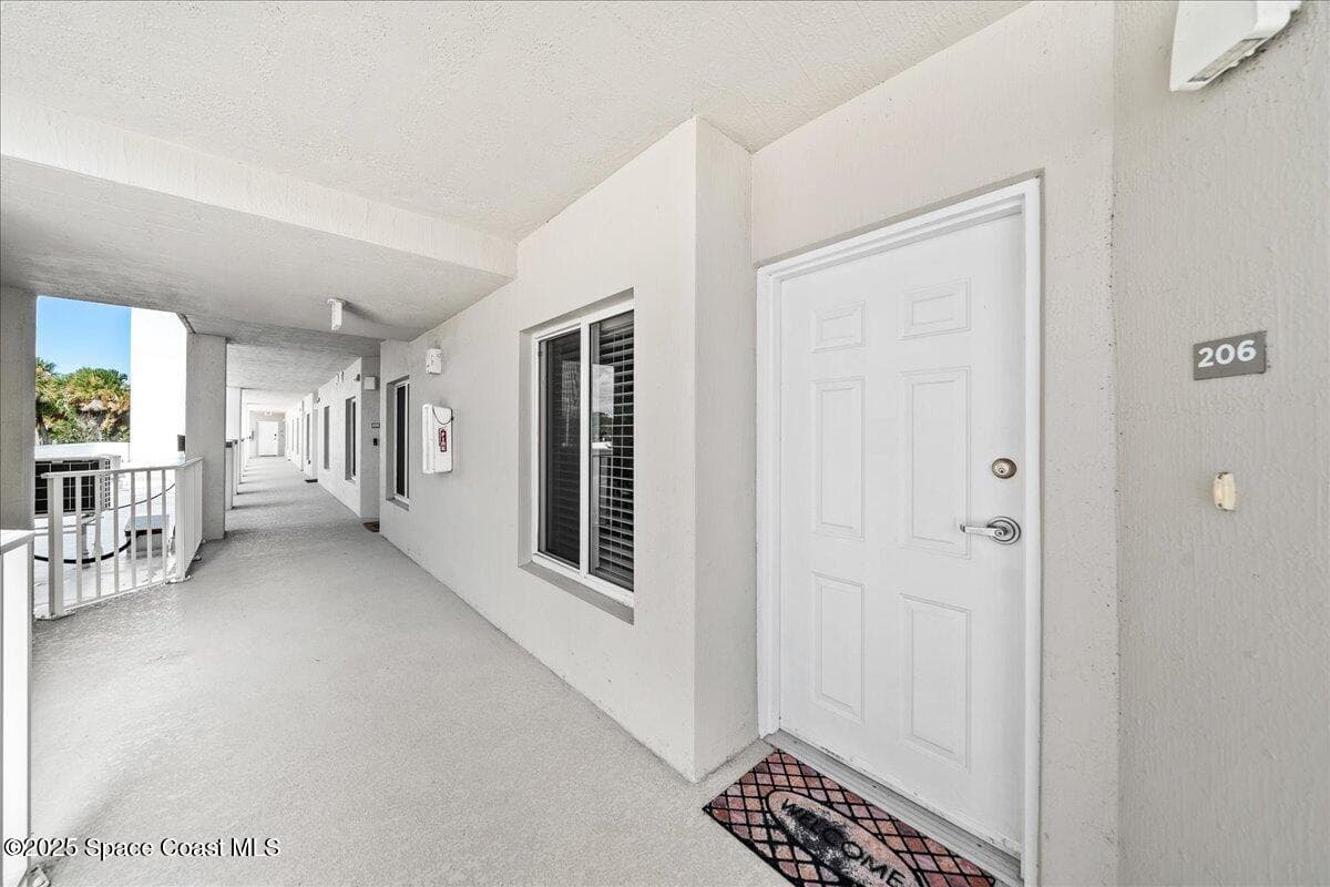 1805 Riverside Drive 206 photo 6