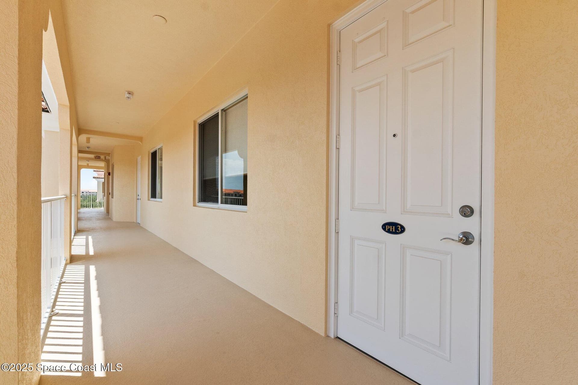 17 Harbour Isle Drive W Ph03 photo 6