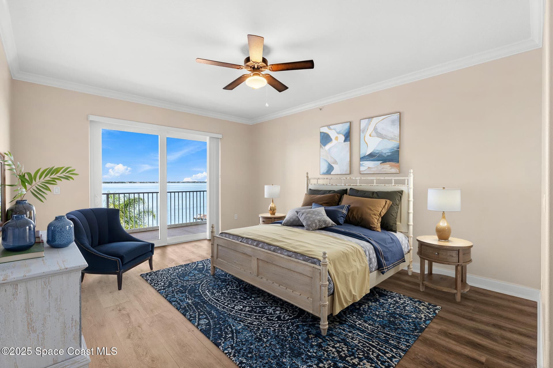 4007 N Harbor City Boulevard 402 photo 23