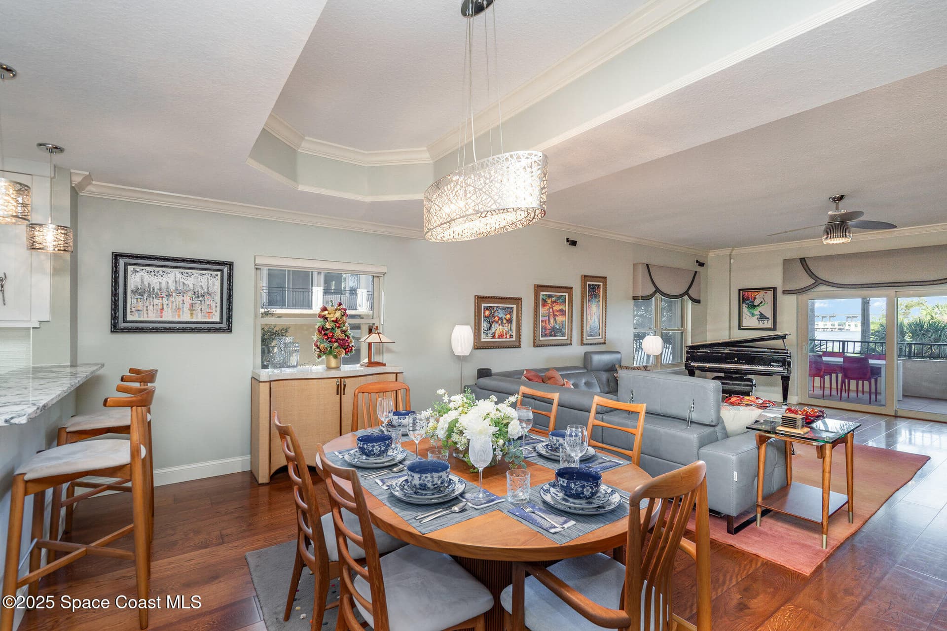 29 Riverside Drive 203 photo 6