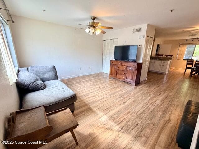 7801 Maplewood Drive 916 photo 3