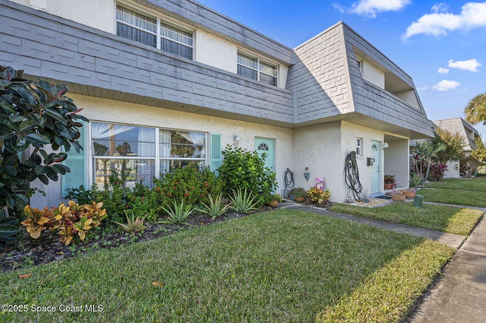 407 Ibis Lane 4-6 photo 1