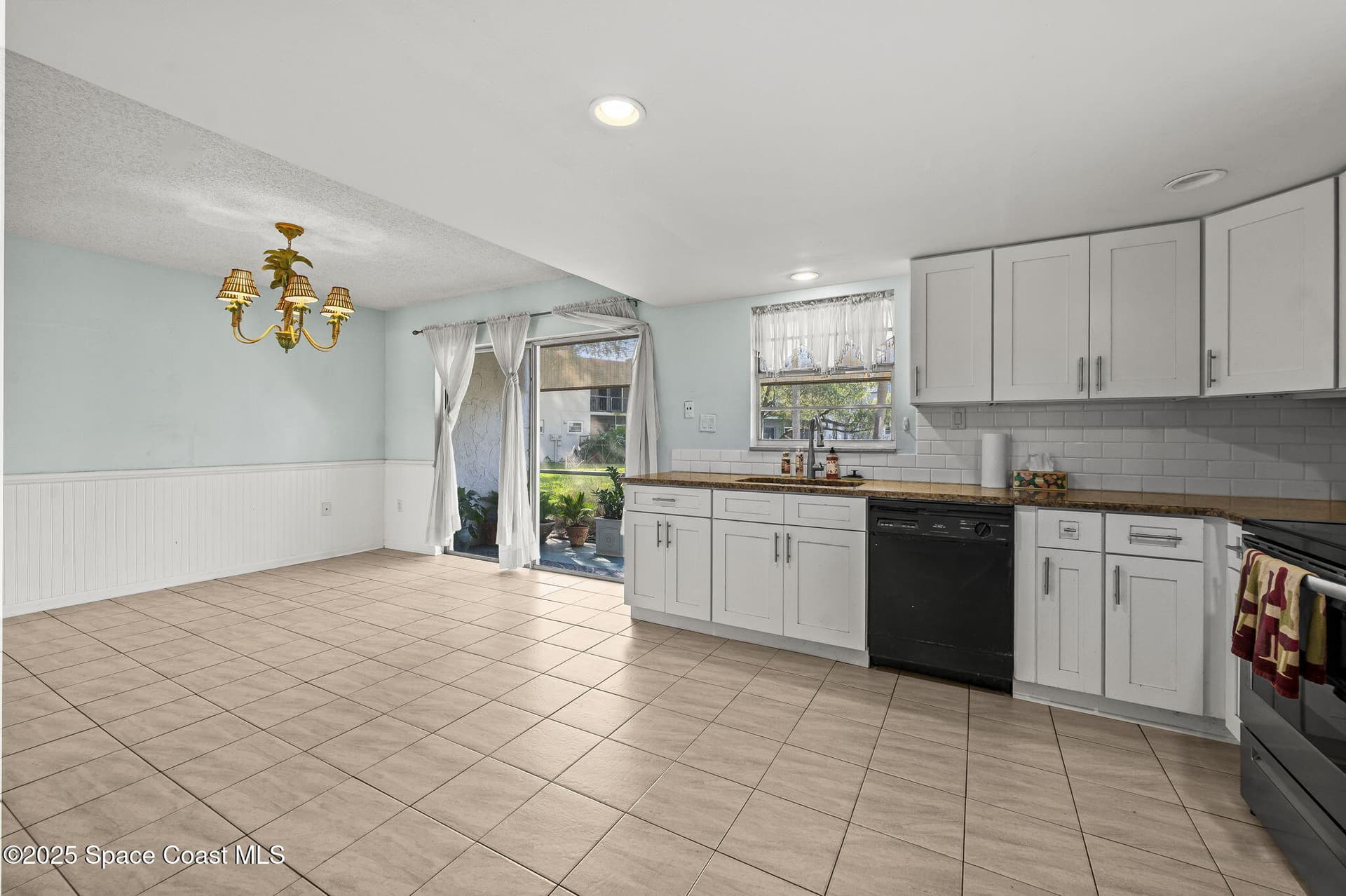 407 Ibis Lane 4-6 photo 11