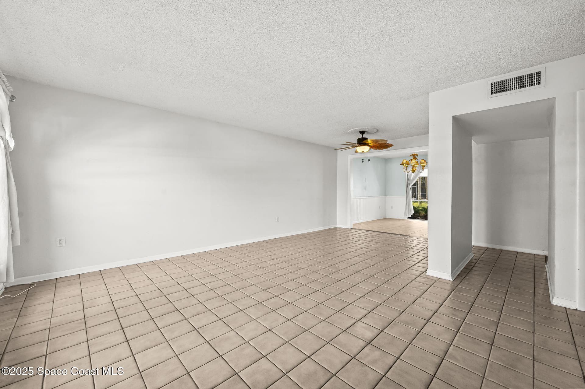 407 Ibis Lane 4-6 photo 6