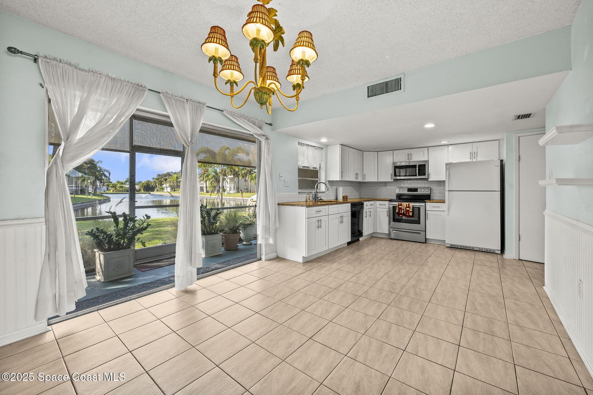 407 Ibis Lane 4-6 photo 9