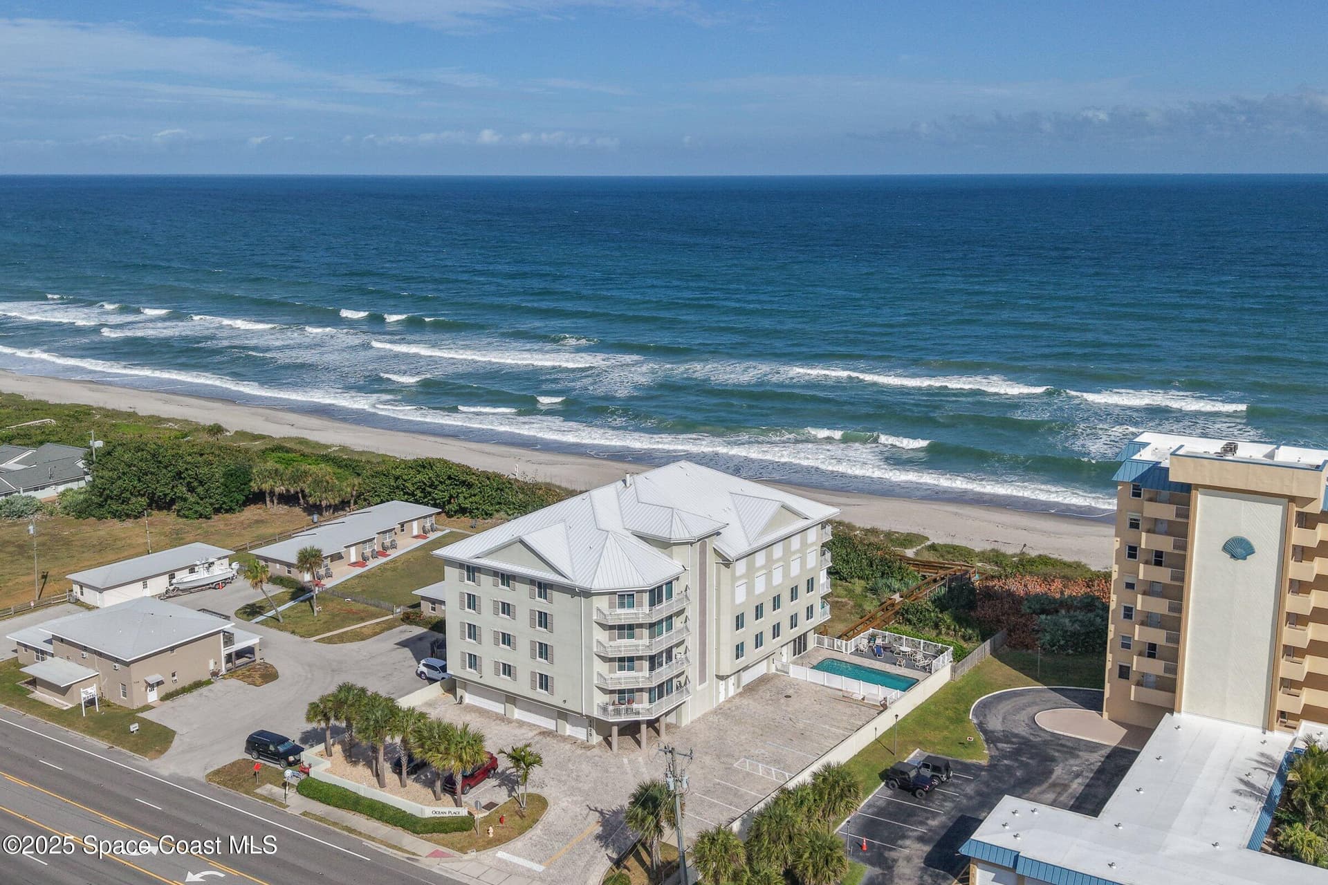 1125 N Highway A1A 501 photo 2