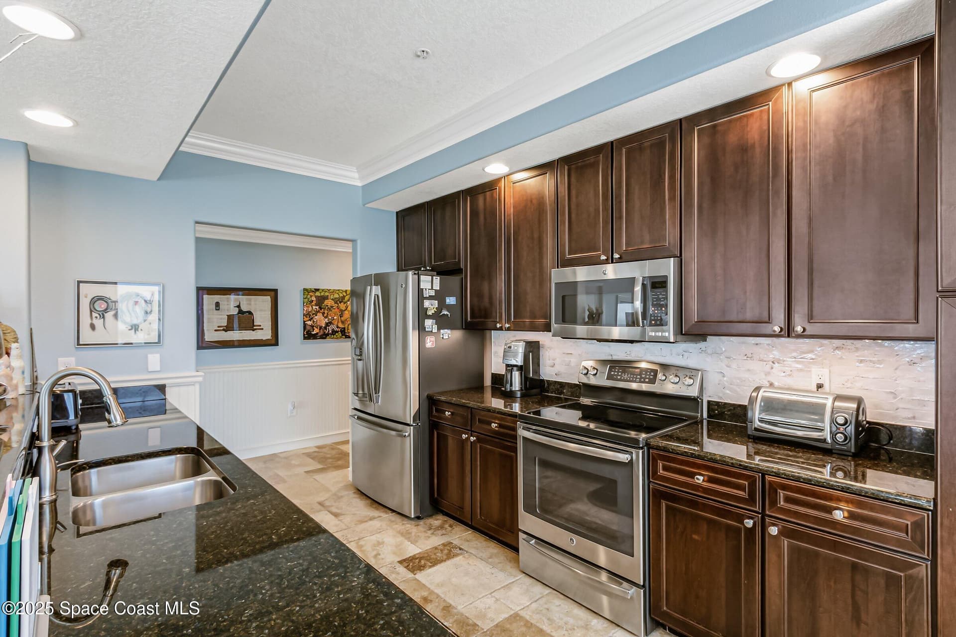 1125 N Highway A1A 501 photo 21