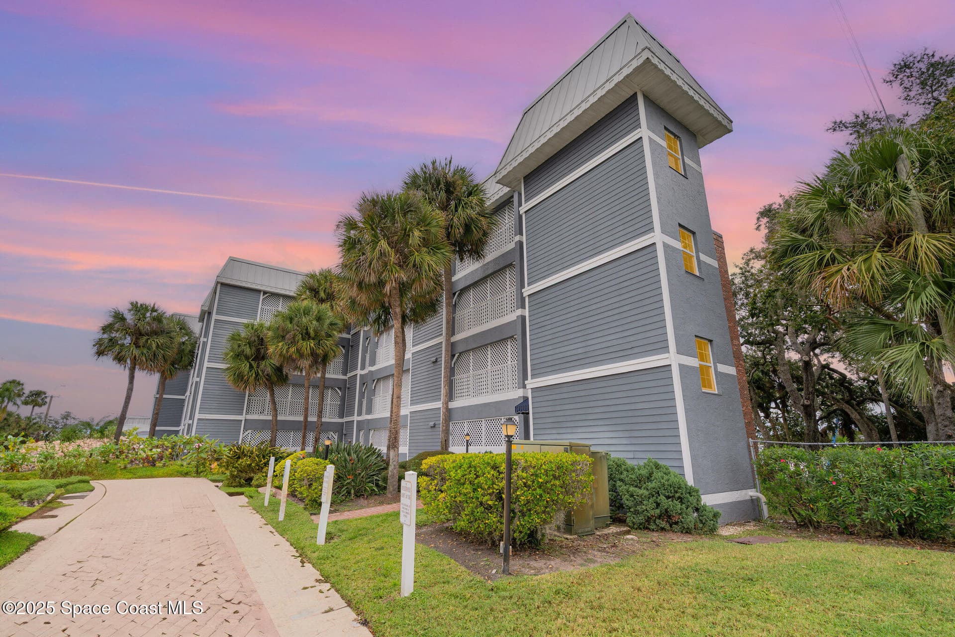 905 N Harbor City Boulevard 303 photo 3