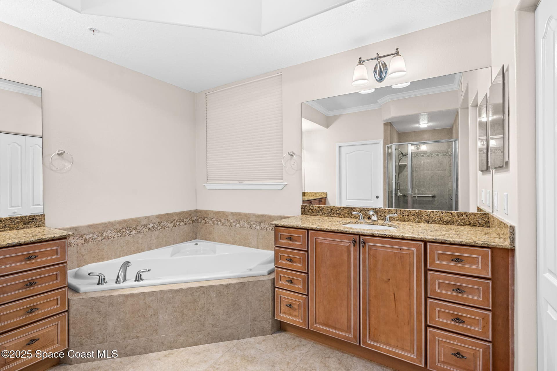 3205 S Washington Avenue 301b photo 19