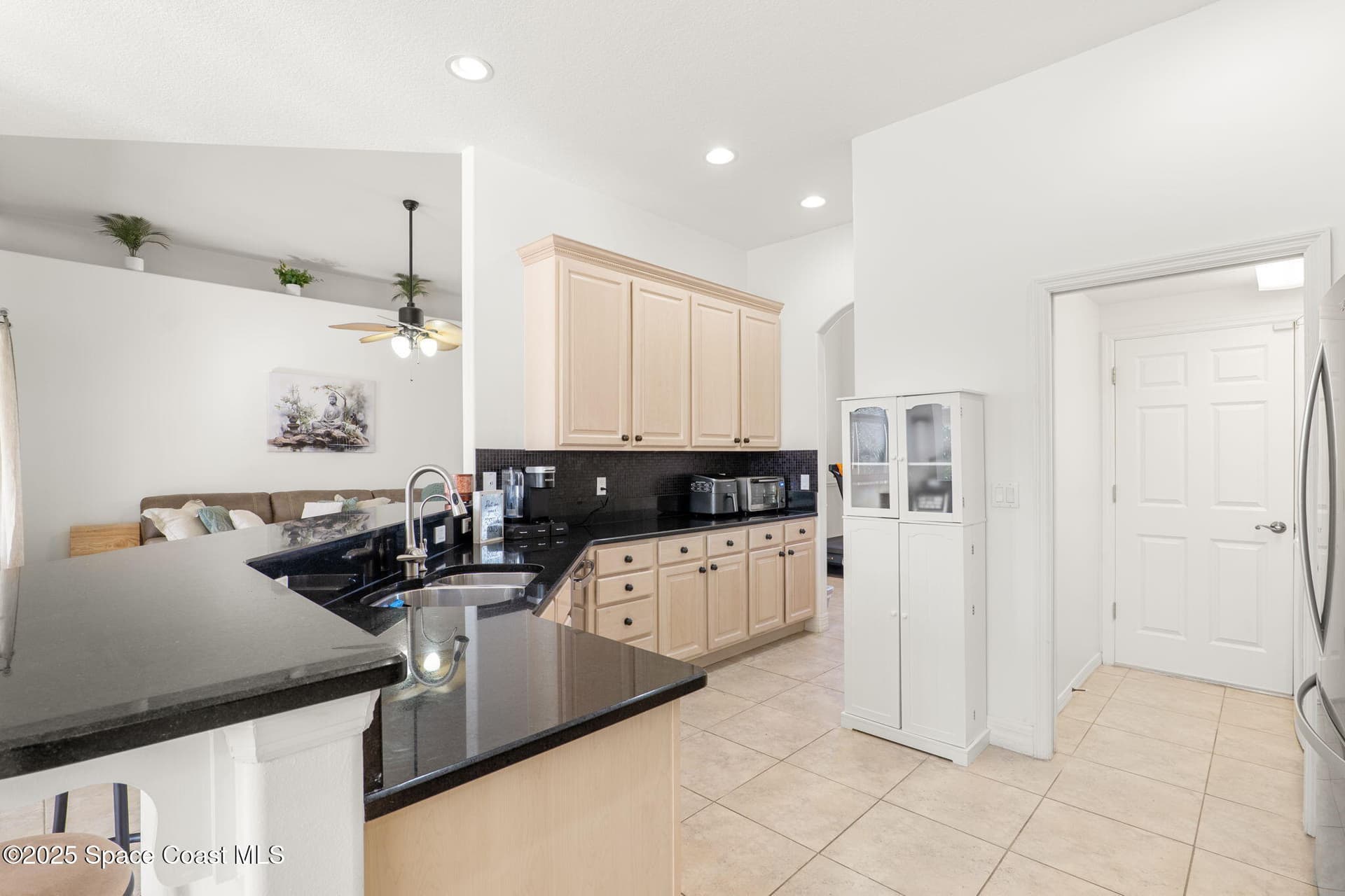 379 Pentland Drive photo 17