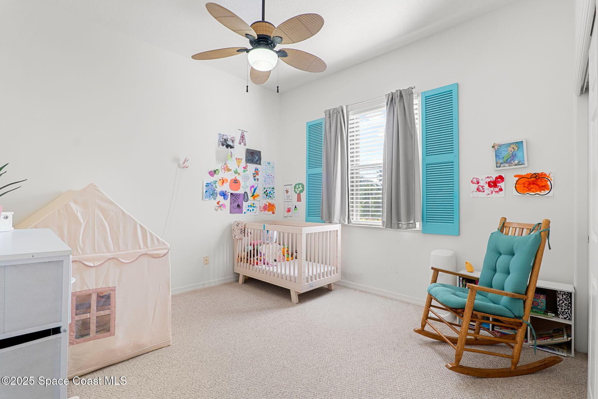 379 Pentland Drive photo 23