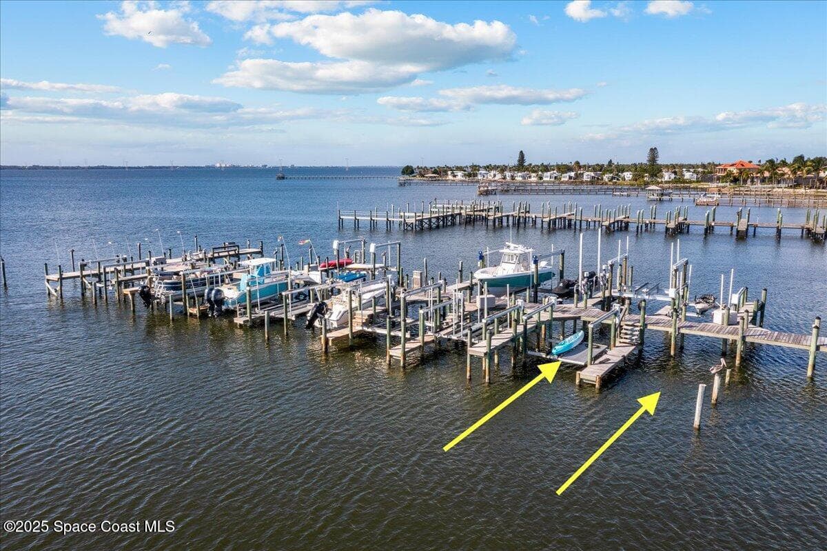 254 Seaview Street B photo 6
