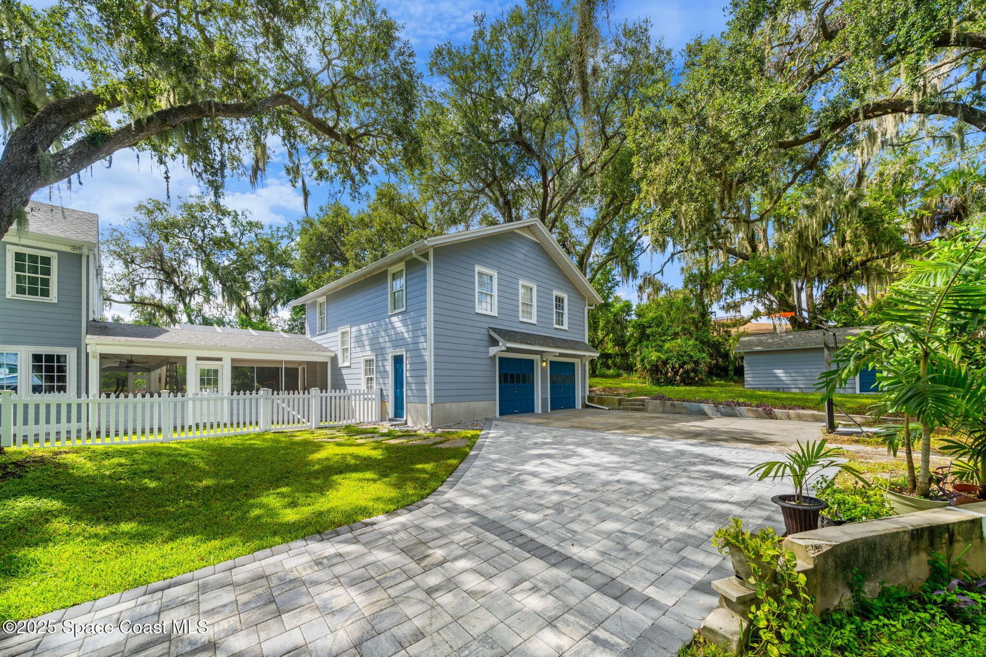 875 N Indian River Drive photo 12