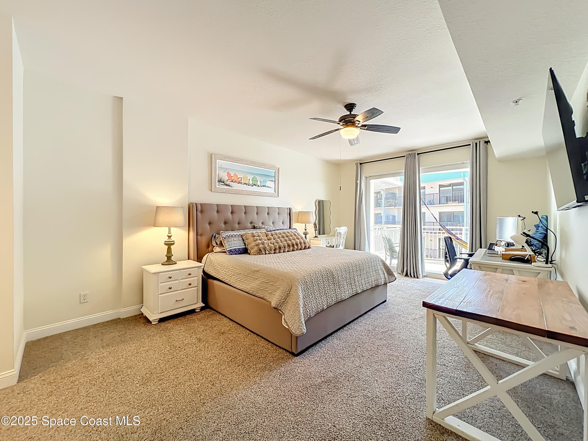 601 N Miramar Avenue 205 photo 11