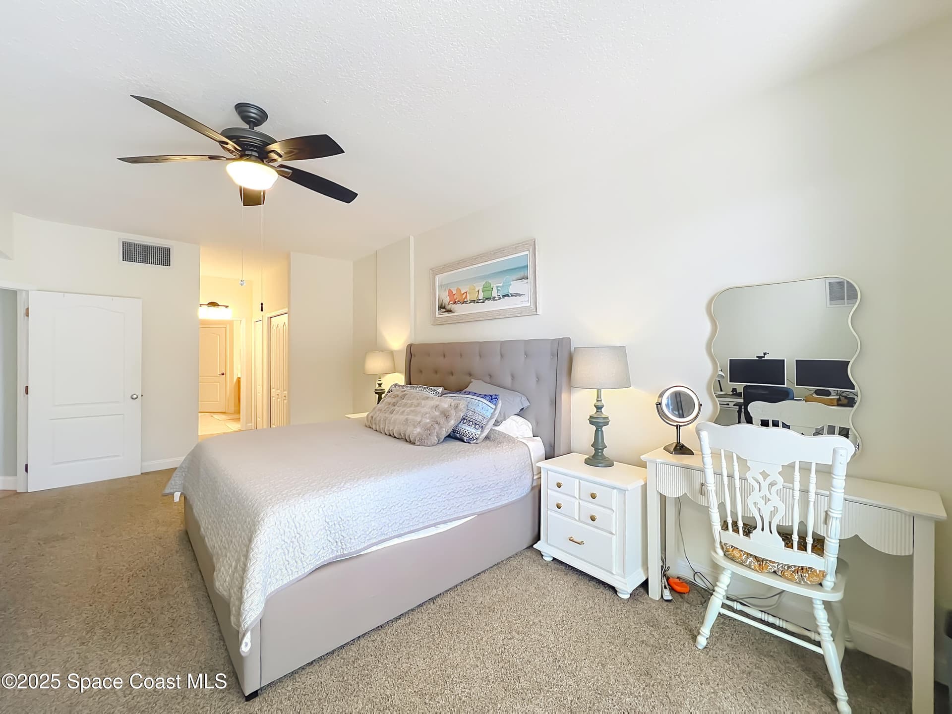 601 N Miramar Avenue 205 photo 12