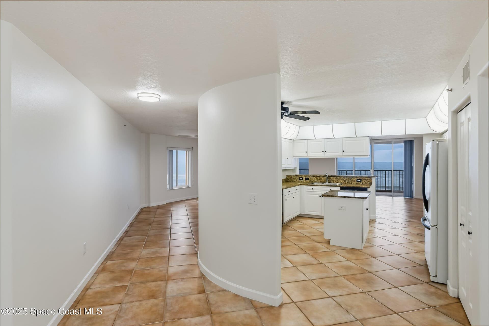 735 N Highway A1a 302 photo 14