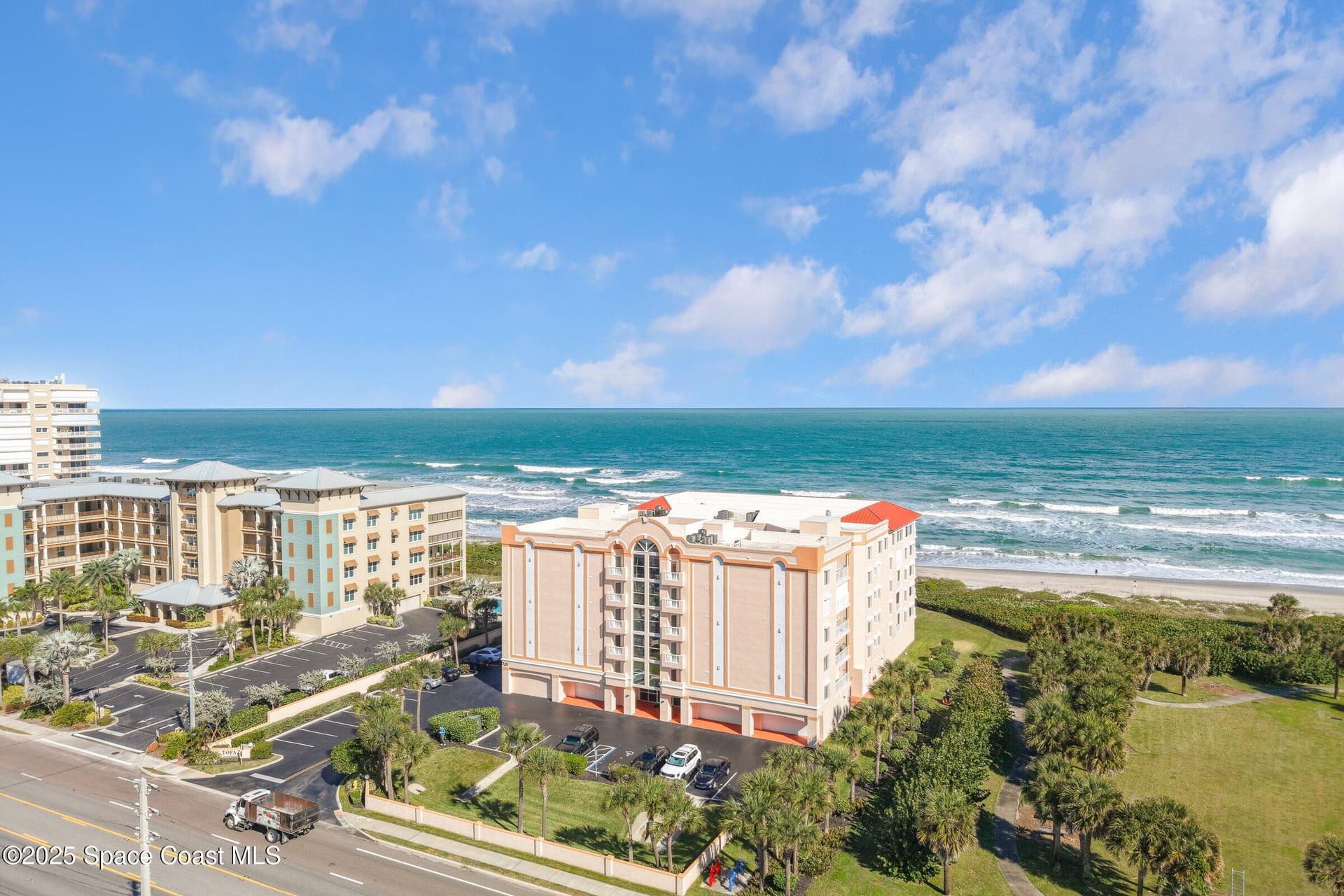 735 N Highway A1a 302 photo 5