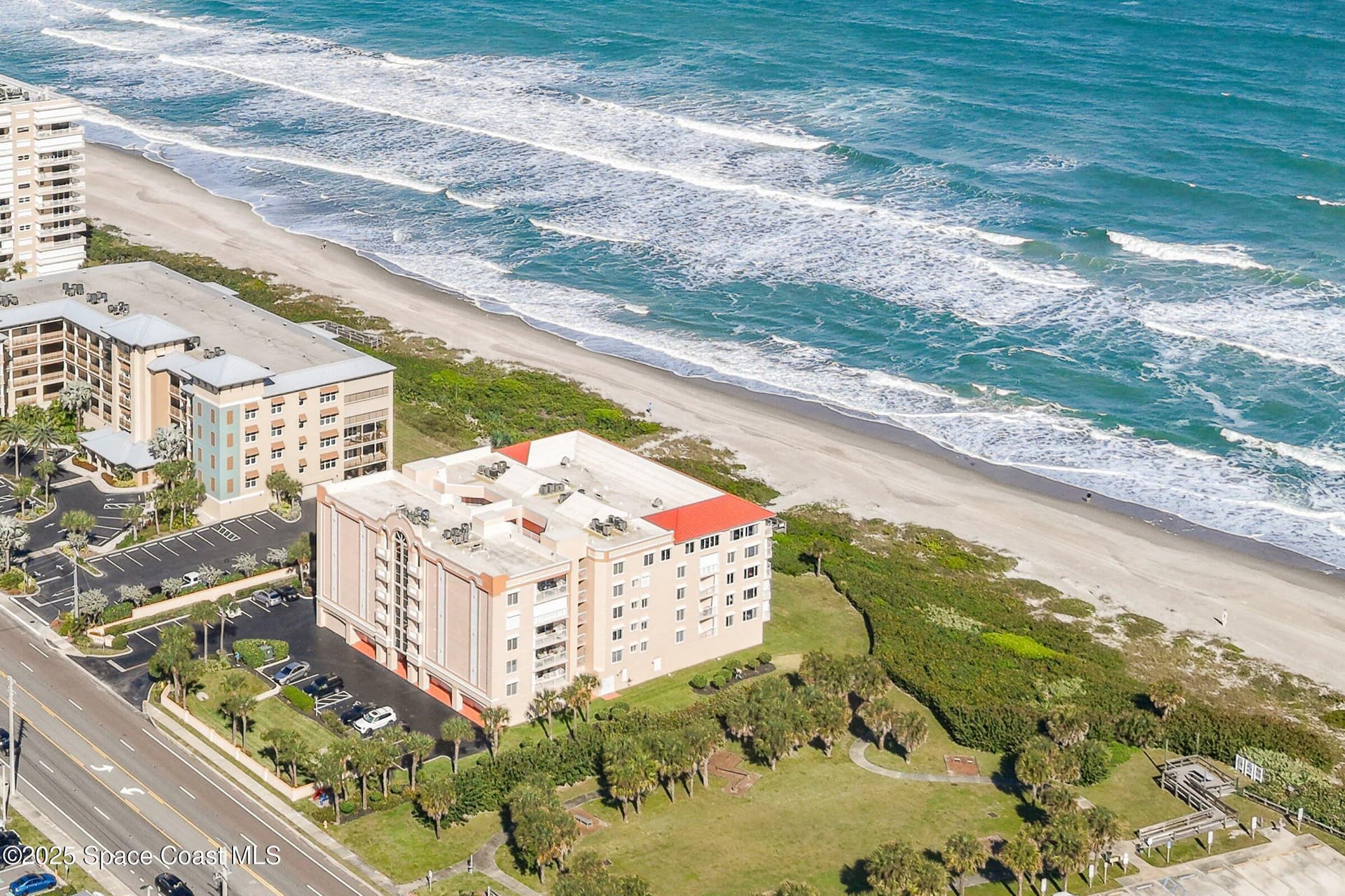 735 N Highway A1a 302 photo 1