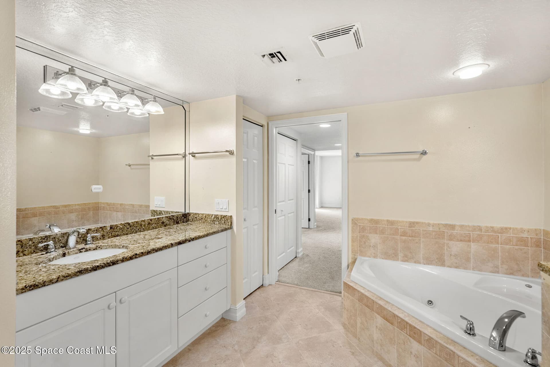 134 Starboard Lane 301 photo 20