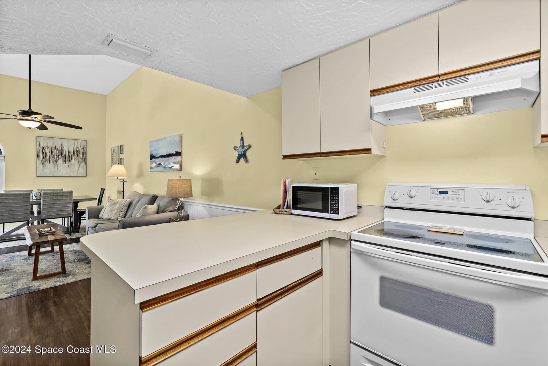 8600 Ridgewood Avenue 1311 photo 18