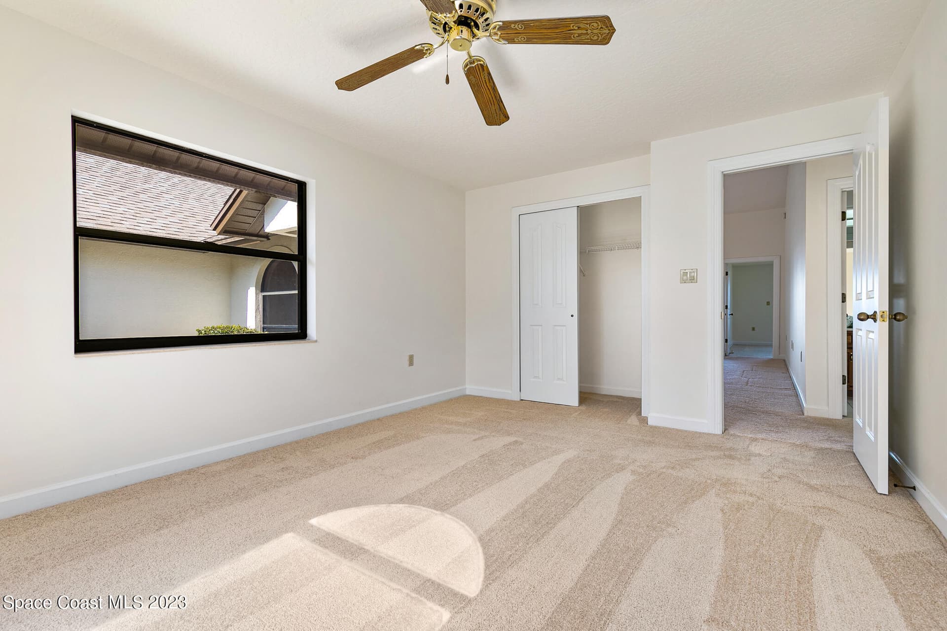 2100 Leeward Lane photo 14