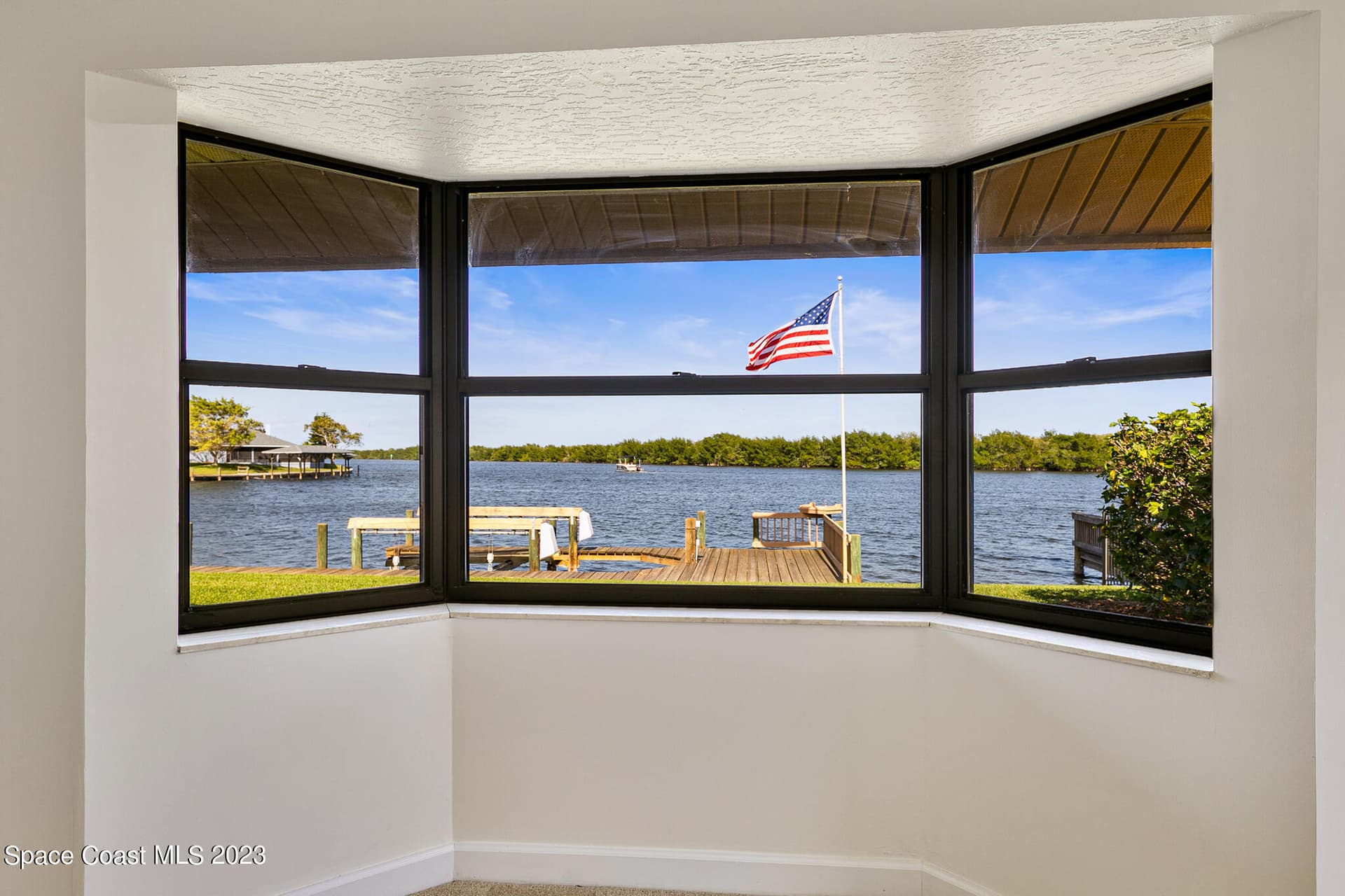 2100 Leeward Lane photo 19