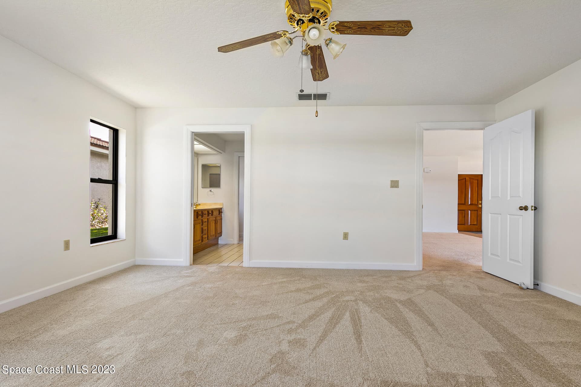 2100 Leeward Lane photo 20