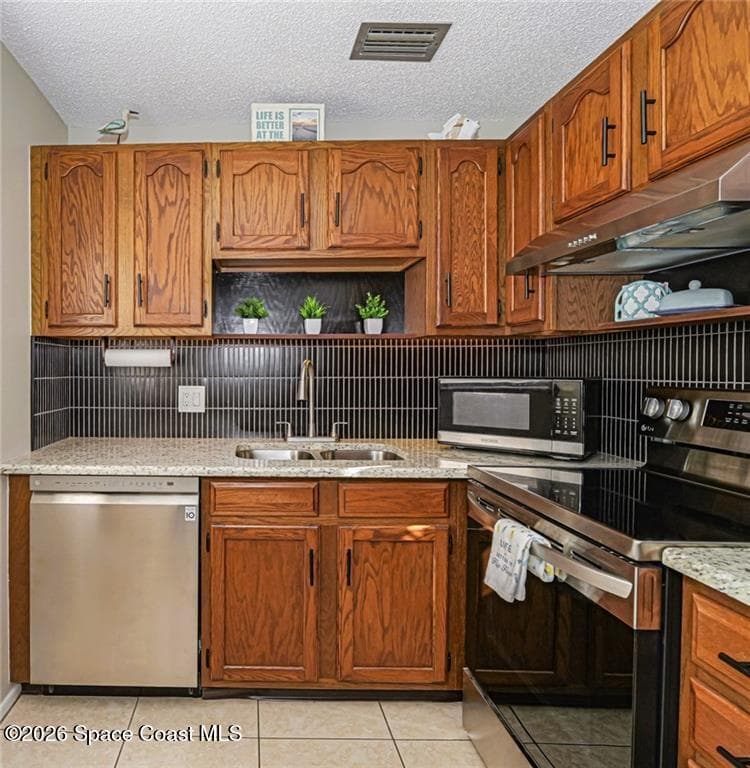 36 Vista Gardens Trail 103 photo 8
