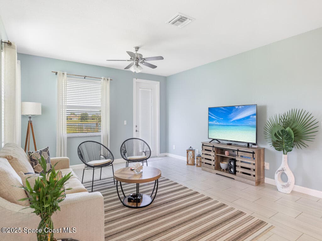 1786 Berkshire Circle SW photo 7