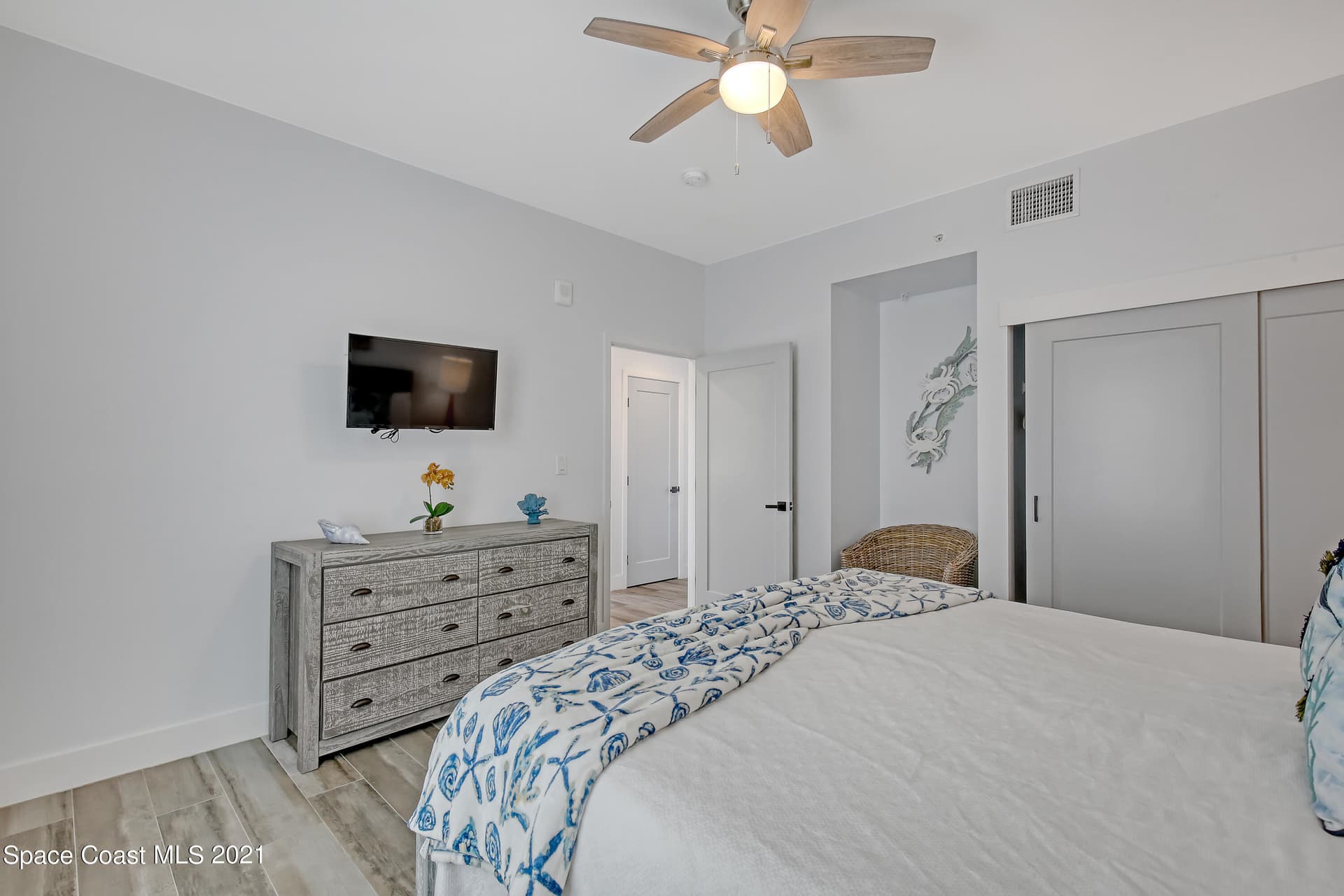 202 Ivory Coral Lane 201 photo 20