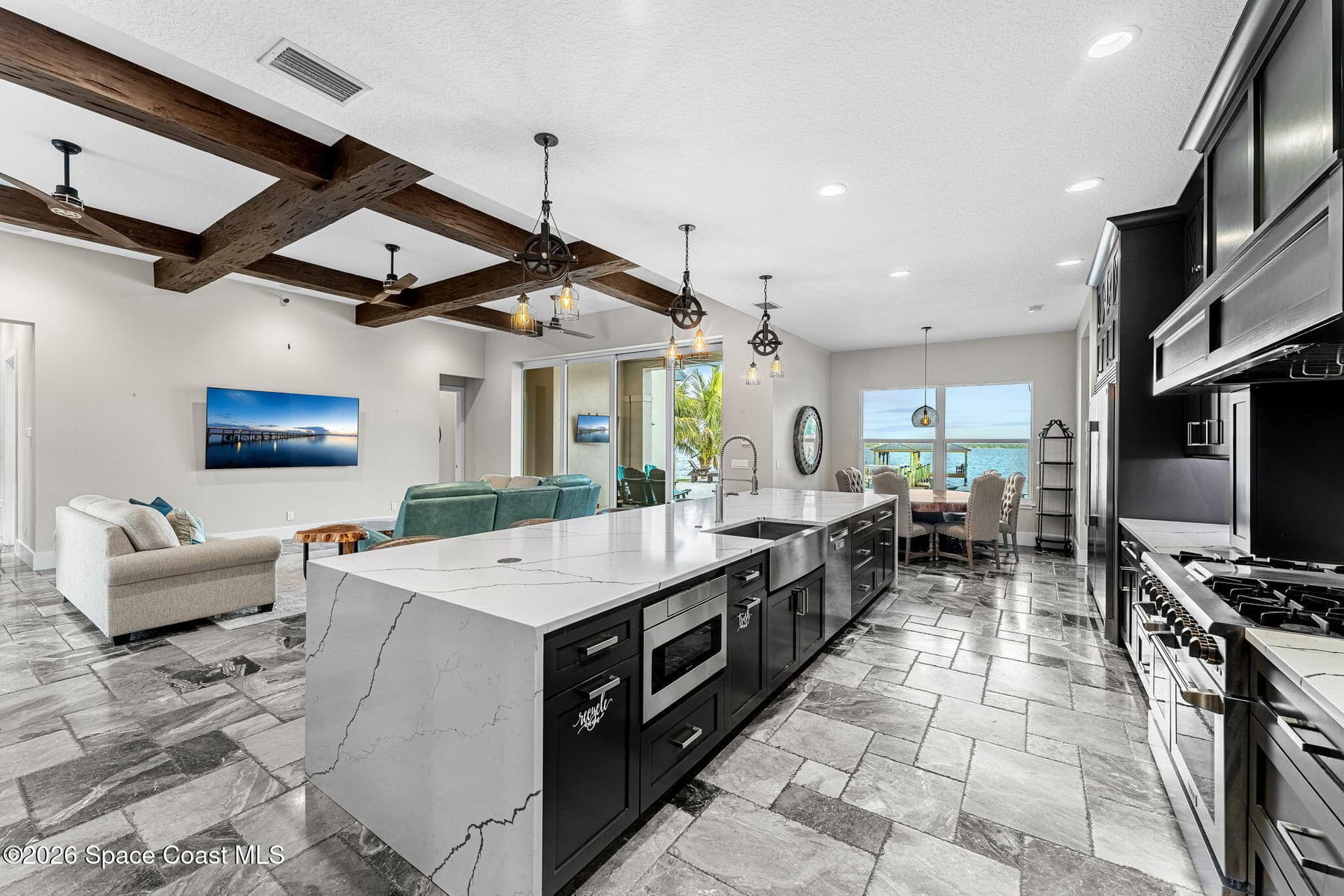 6275 N Highway 1 photo 13