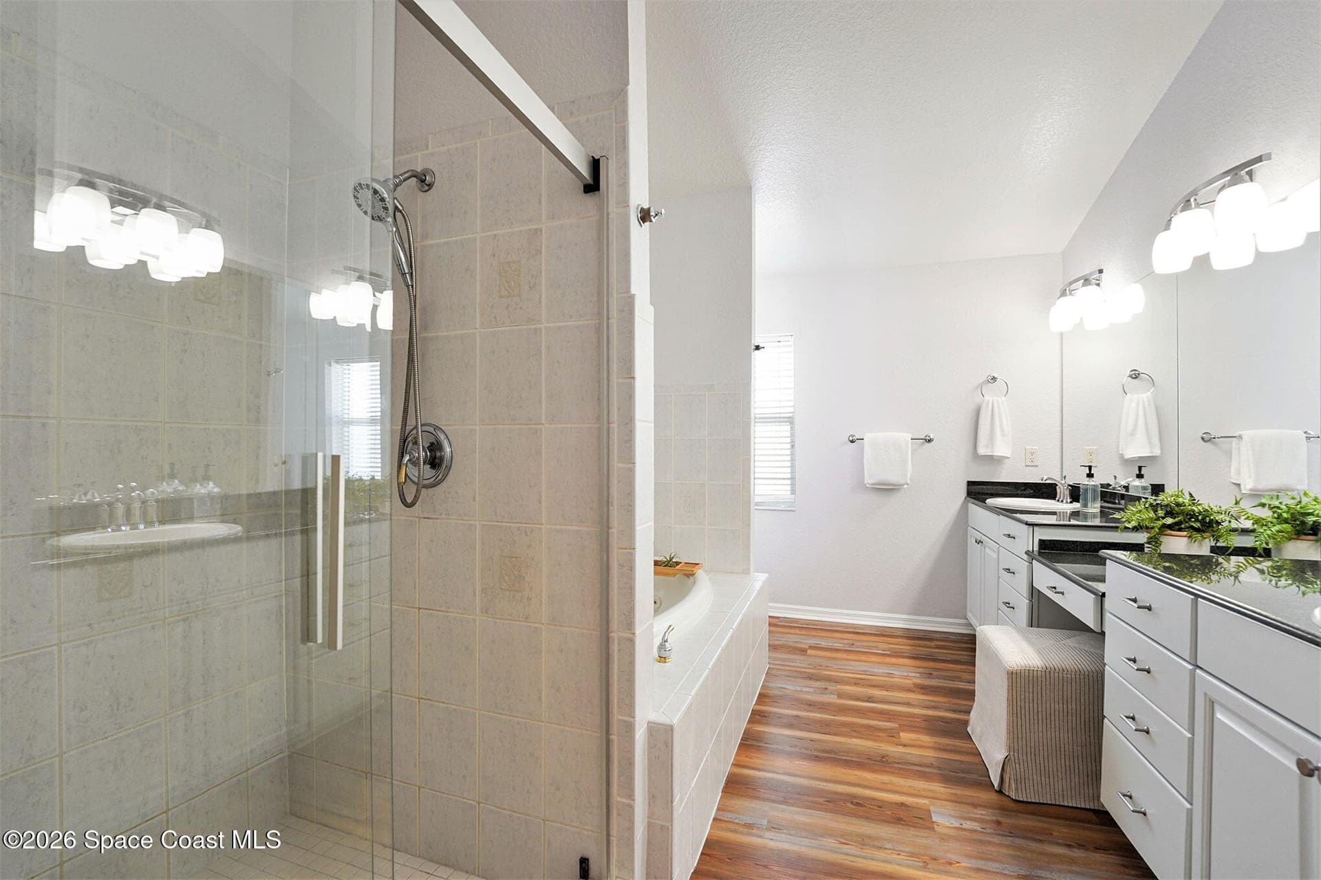 14215 N Bayshore Drive W photo 18