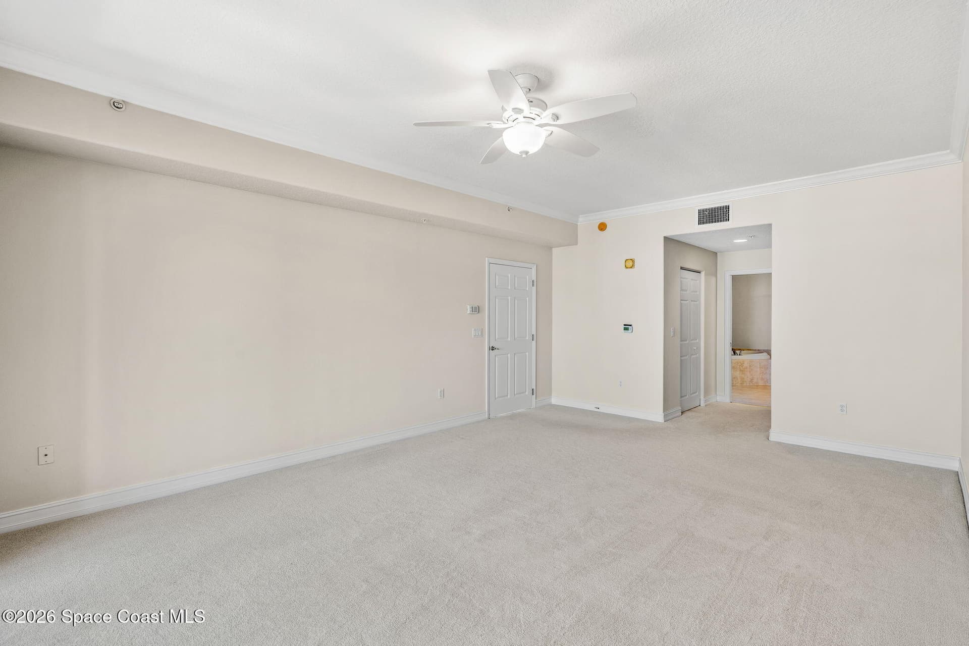 93 Delannoy Avenue 405 photo 16