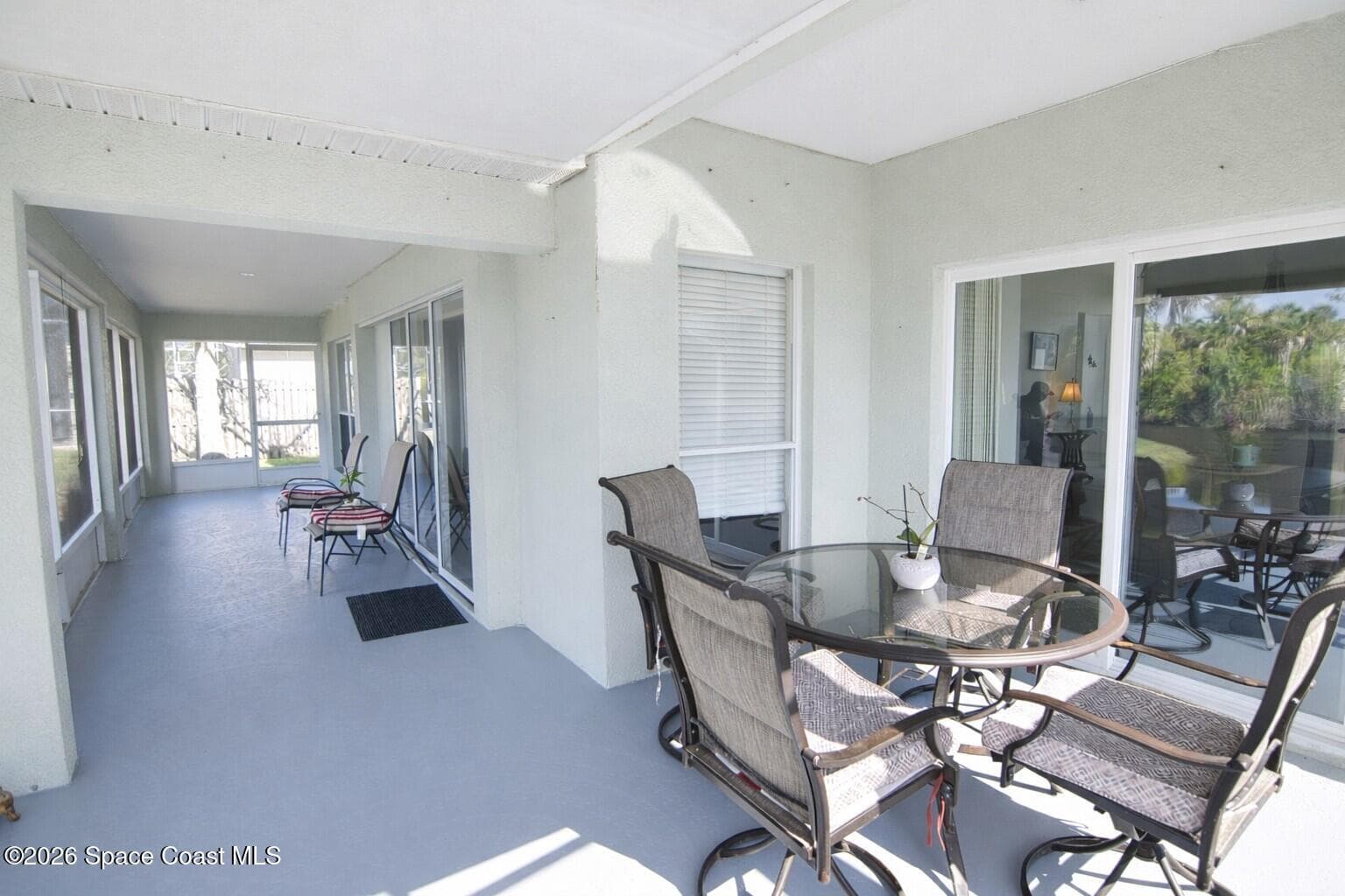 1594 Stafford Avenue photo 16