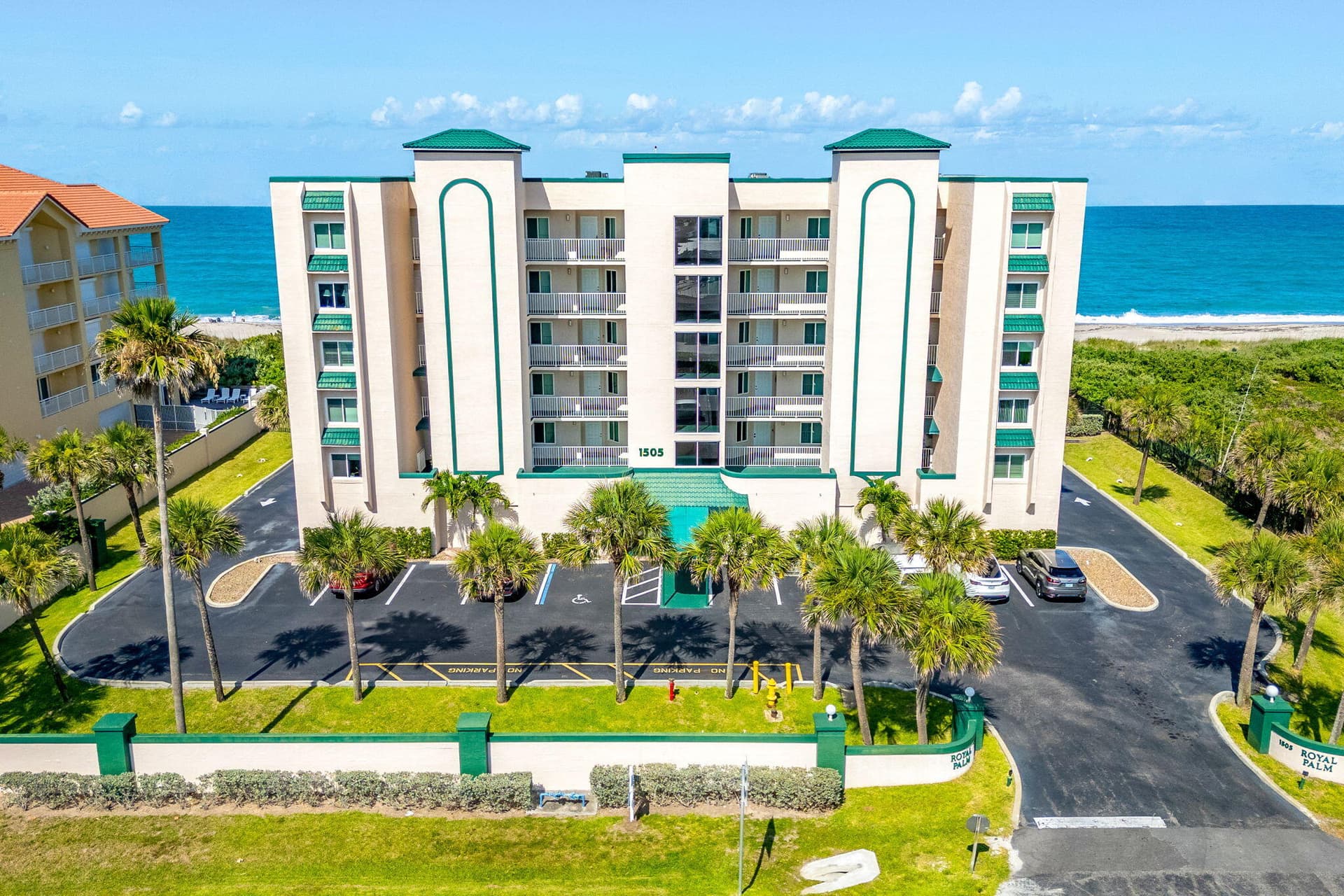 1505 N Highway A1a 501 photo 1