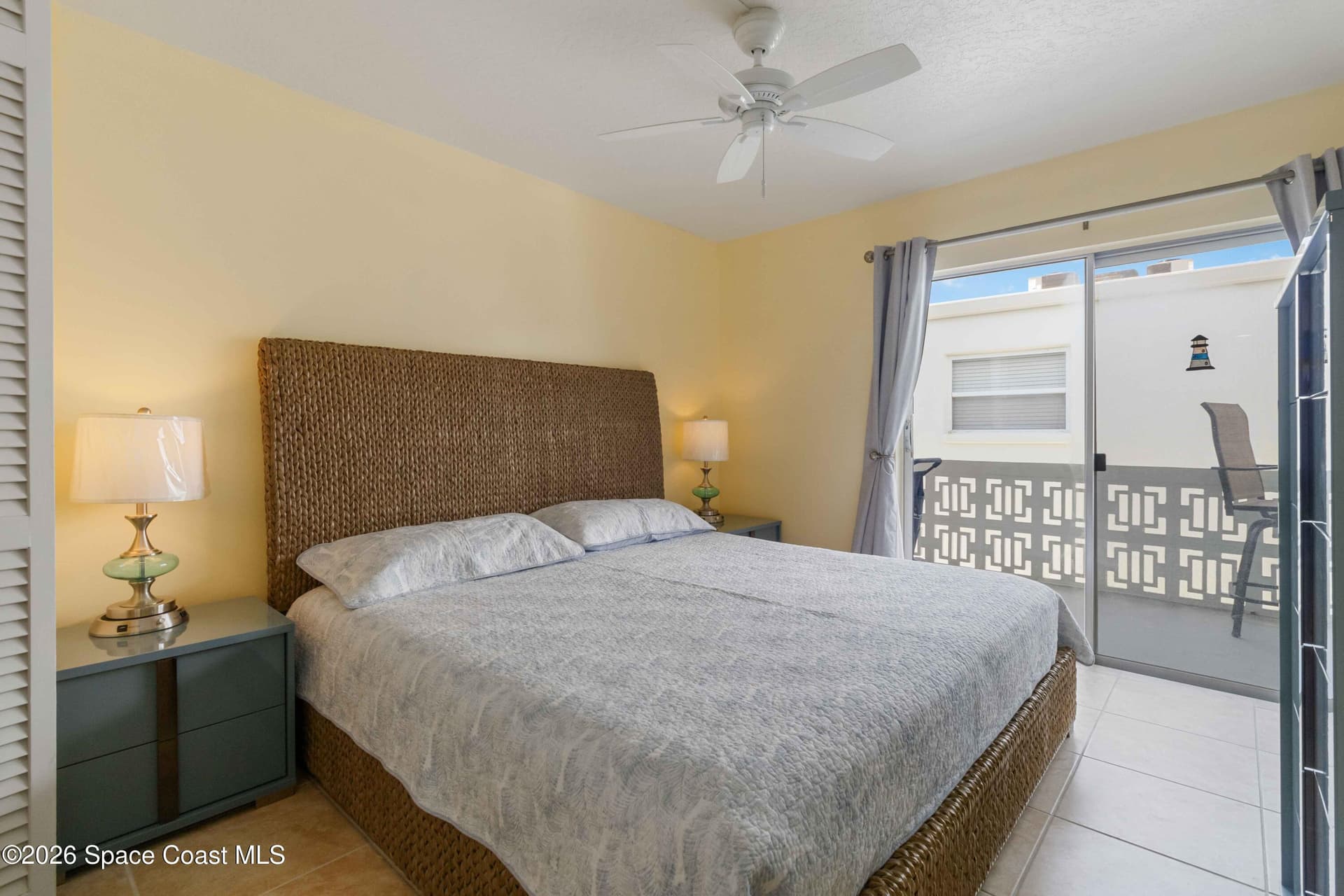 4800 N Ocean Beach Boulevard 304 photo 8