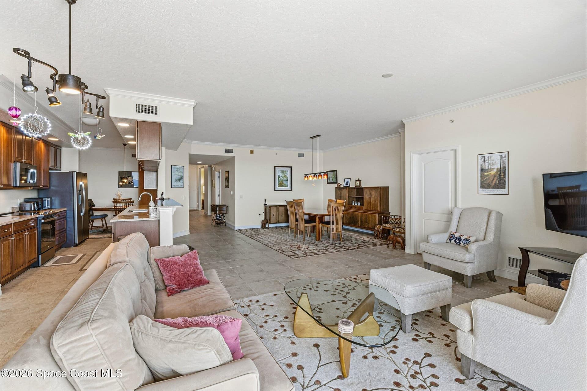 3205 S Washington Avenue 402b photo 13