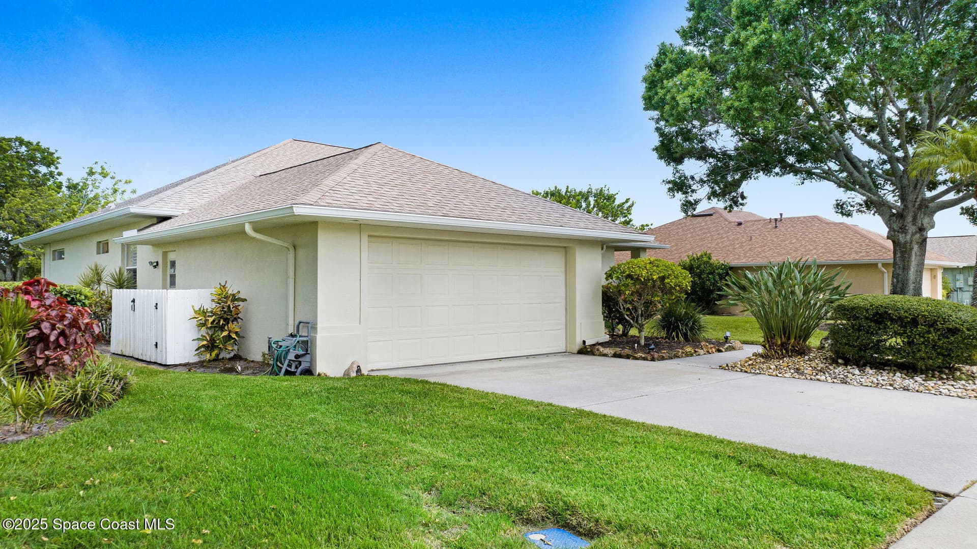 5731 Herons Landing Drive photo 5