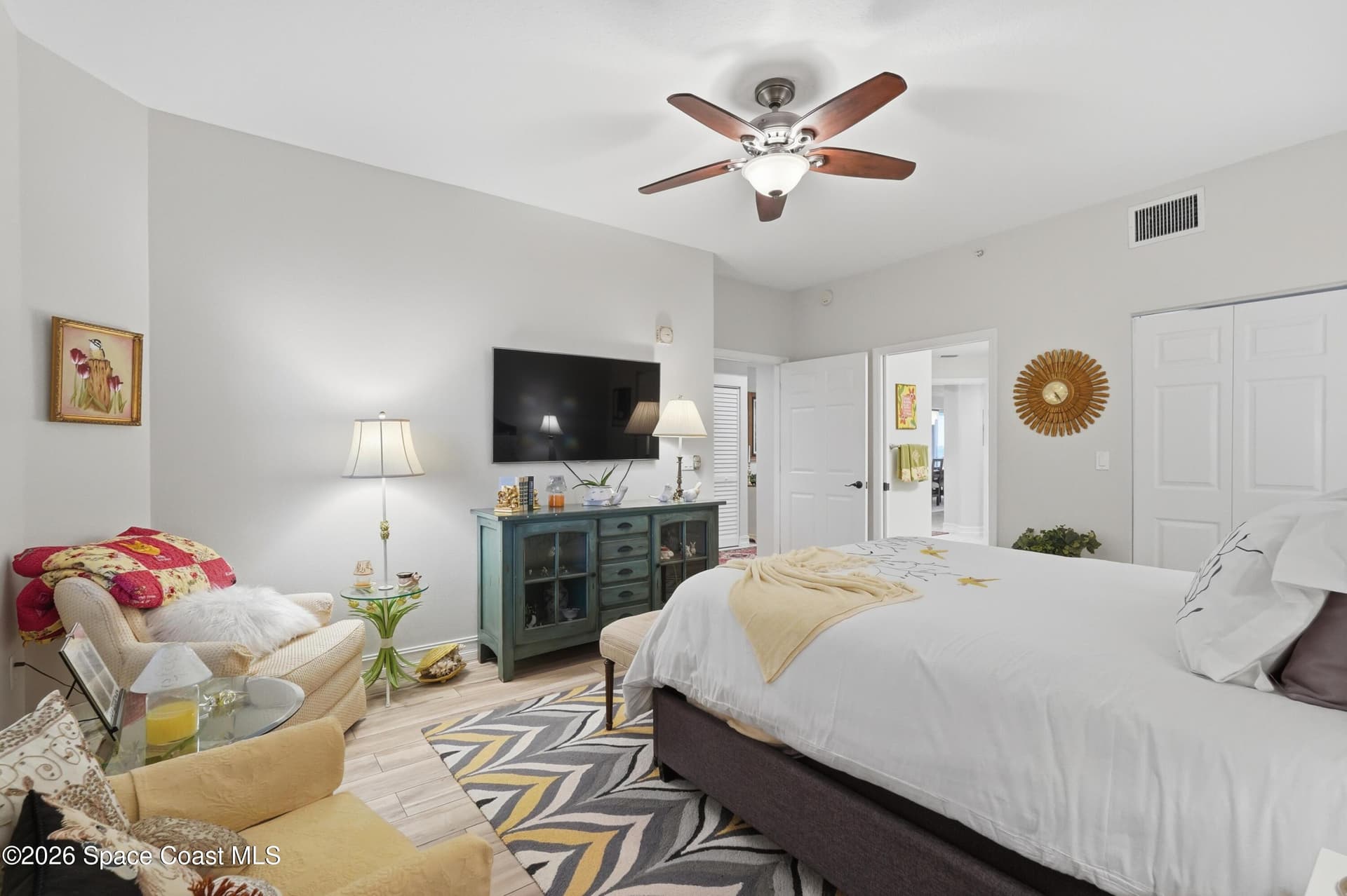 93 Delannoy Avenue 601 photo 5