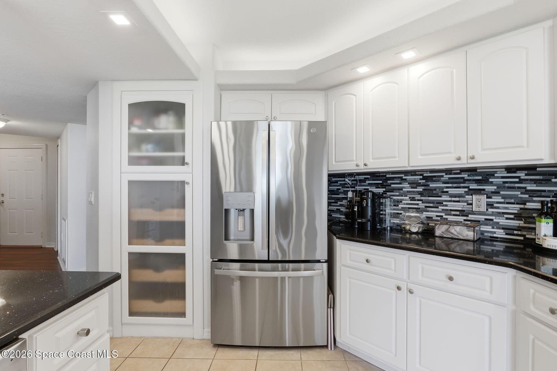 8903 Laguna Lane 503 photo 19