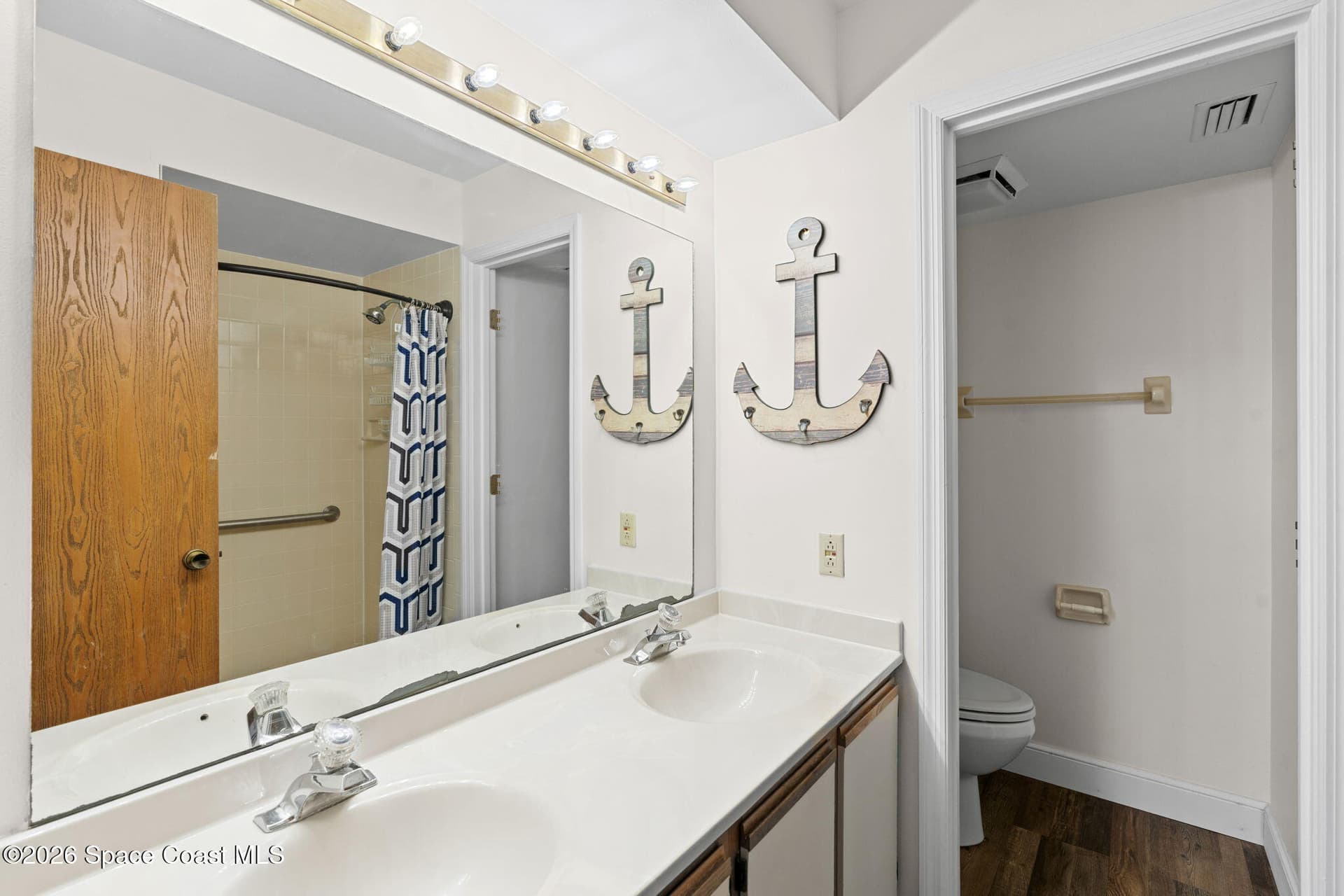 7350 N Highway 1 201 photo 11
