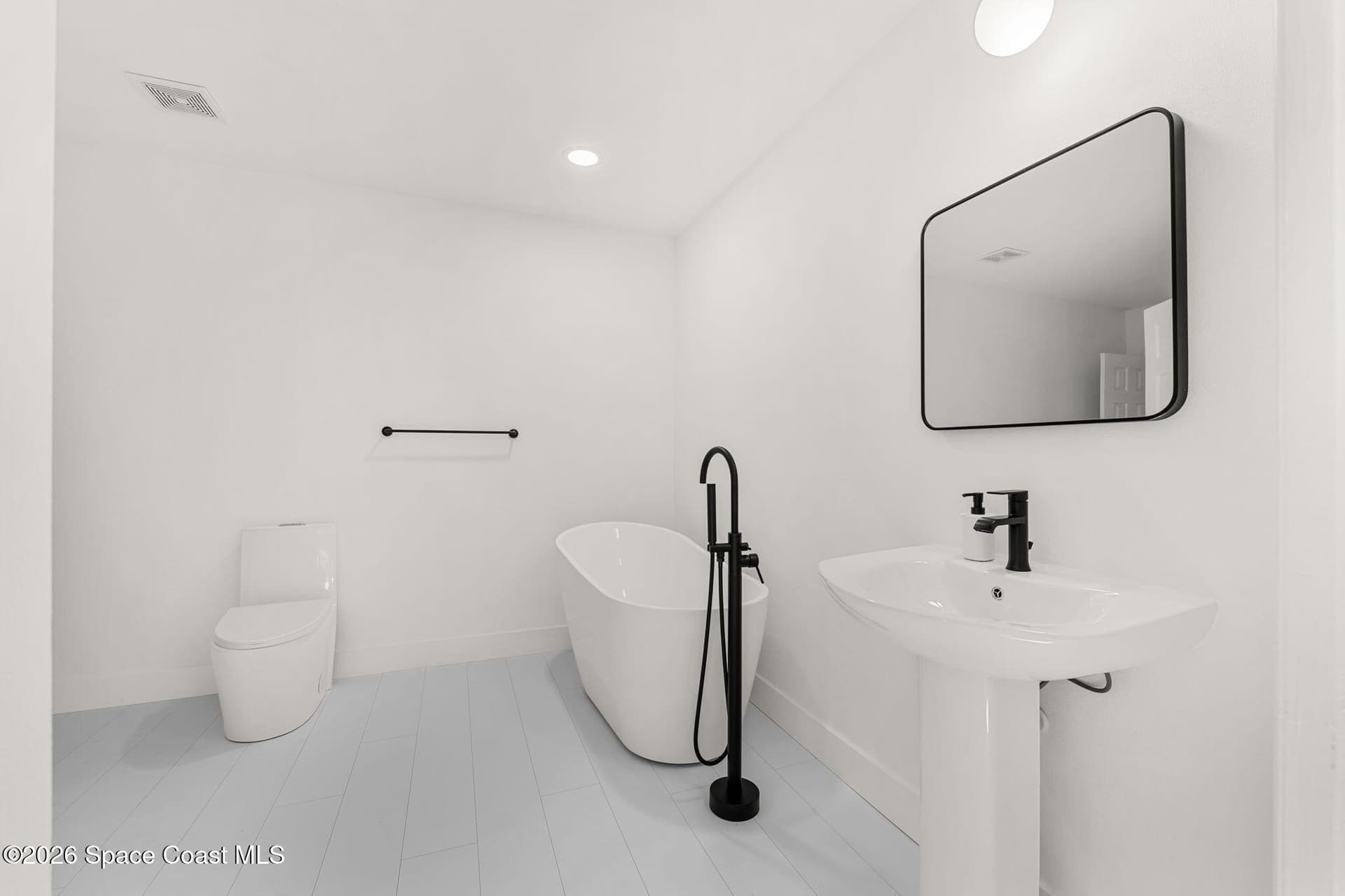 9085 Highway A1a photo 16